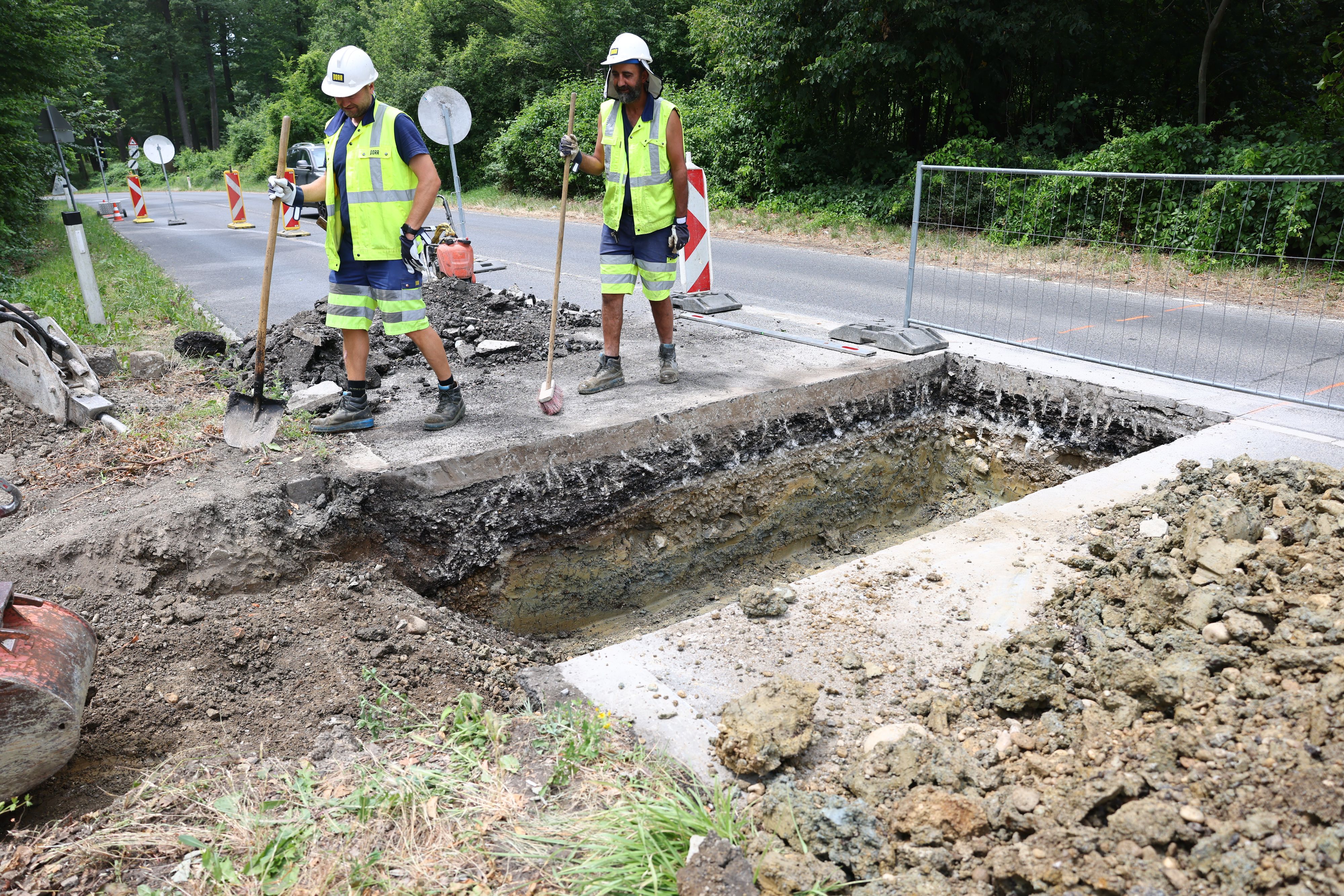 Die Bauarbeiten für die Krötentunnel in der Amundsenstraße haben bereits begonnen.