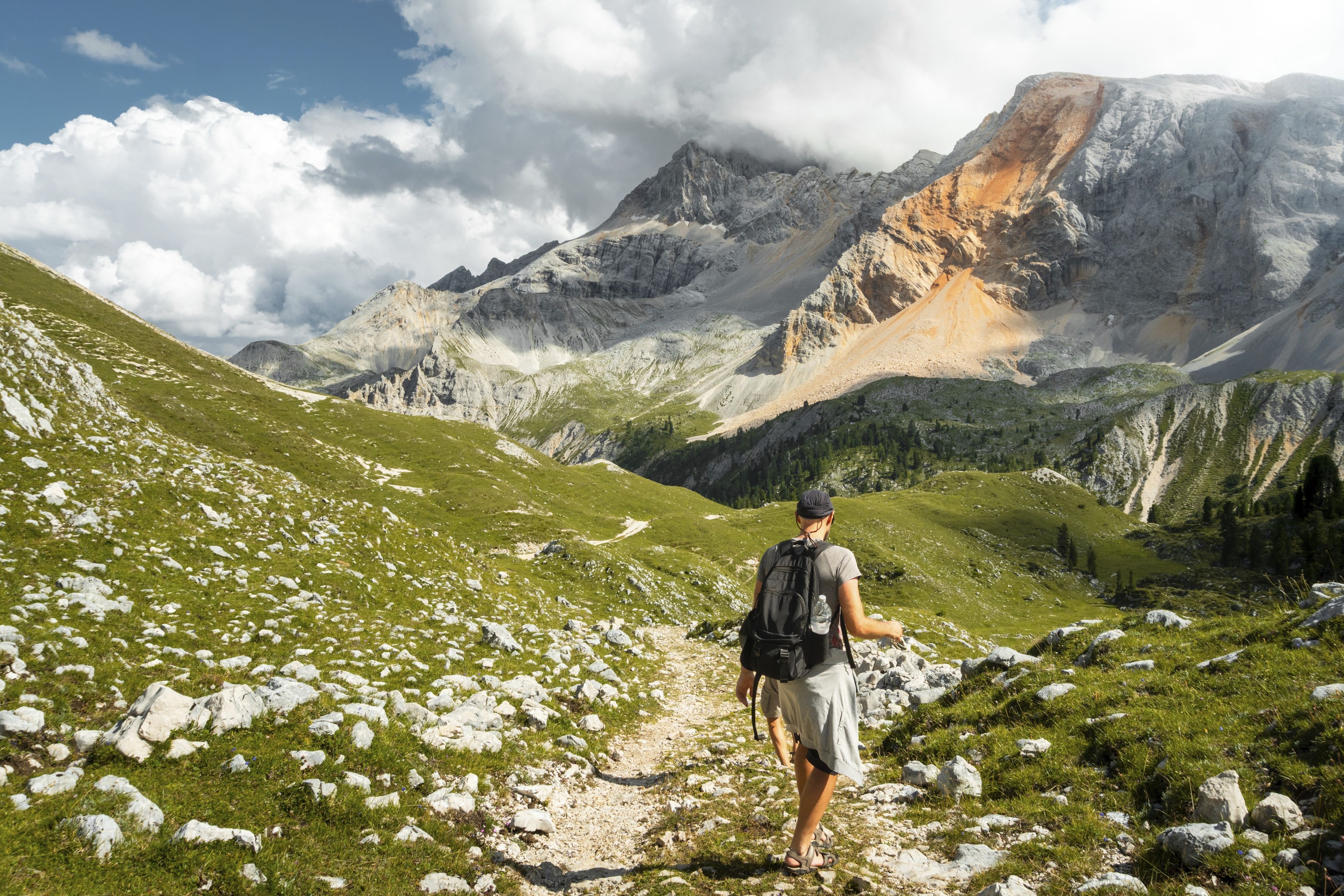 In den Dolomiten sollen ab sofort zusätzliche Polizeipatrouillen für mehr Ordnung sorgen.