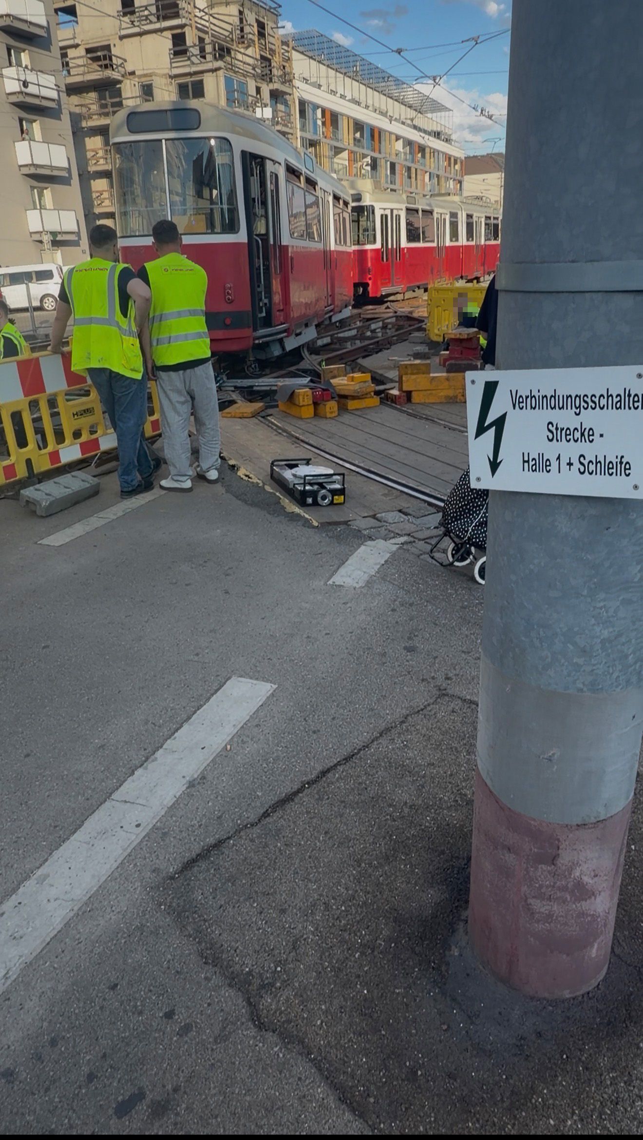 Straßenbahn in Simmering entgleist