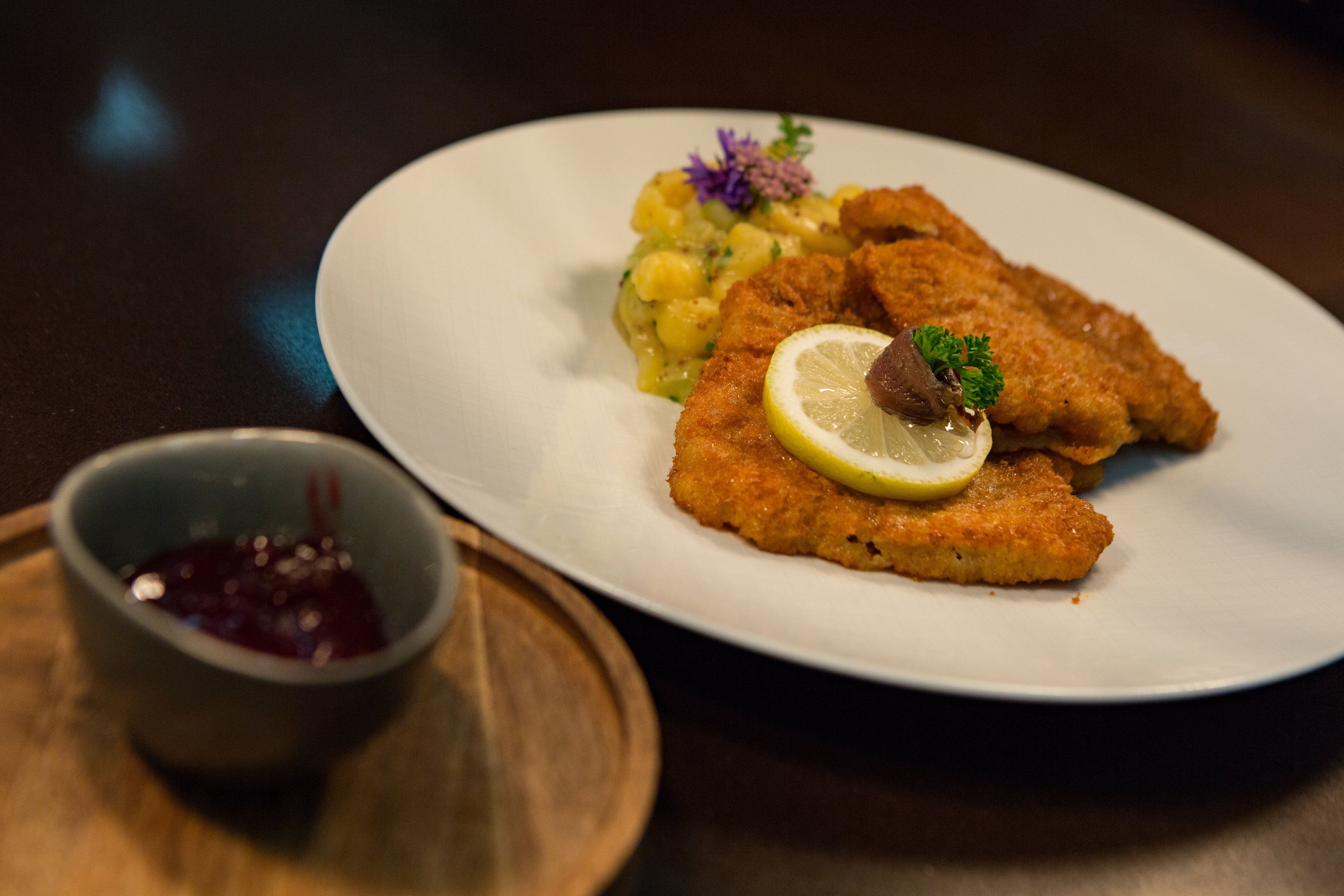 Um das Wiener Schnitzel ist in den Kommentaren ein regelrechter Geschmackskrieg entbrannt.