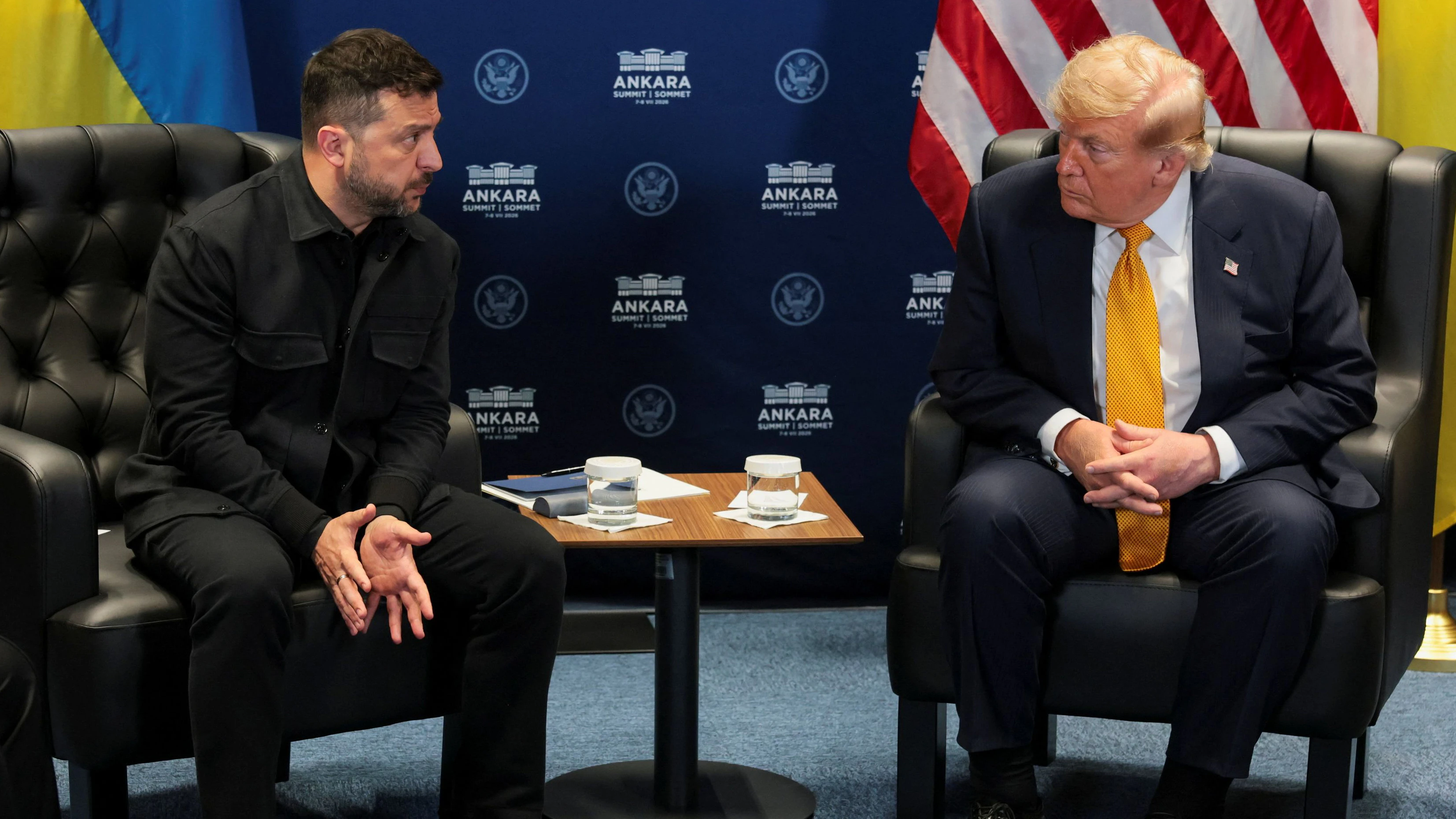 Wolodymyr Selenskyj beim Treffen mit Donald Trump am Rande des Nato-Gipfels.