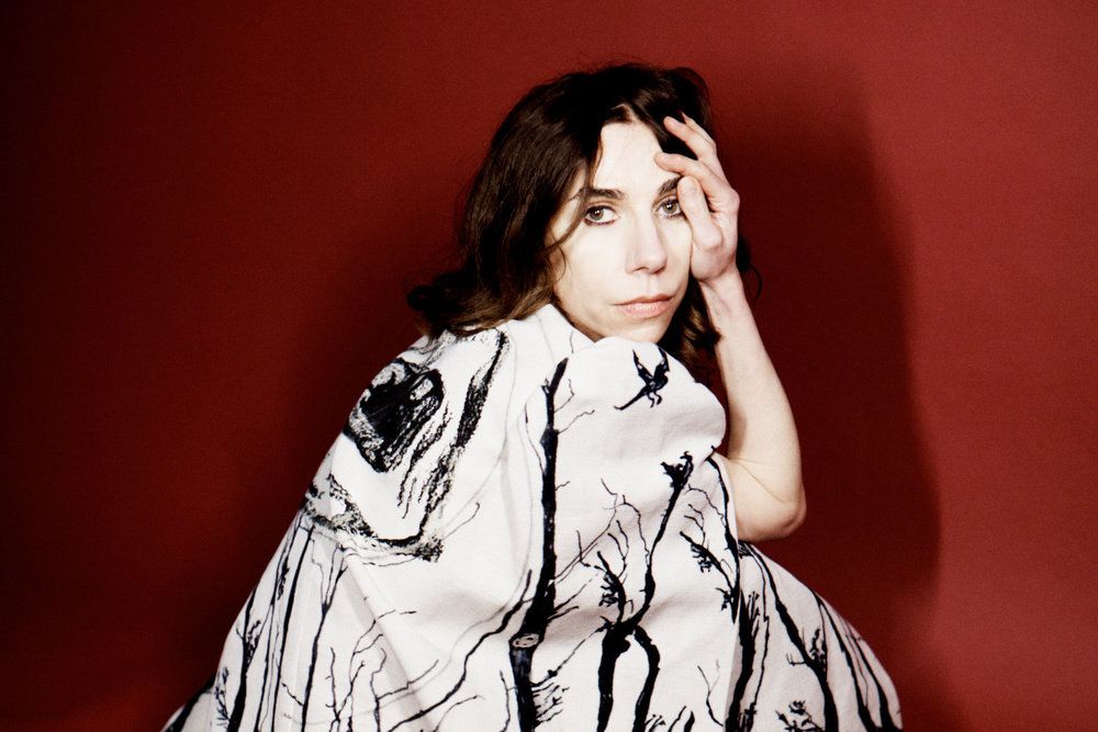<strong>PJ Harvey:</strong> Während ihrer gesamten Karriere hat sie stets dafür gesorgt, dass jede Phase sie an einen neuen Ort geführt hat.