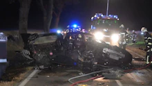 Missglücktes Überholmanöver: Zwei Tote nach Unfall