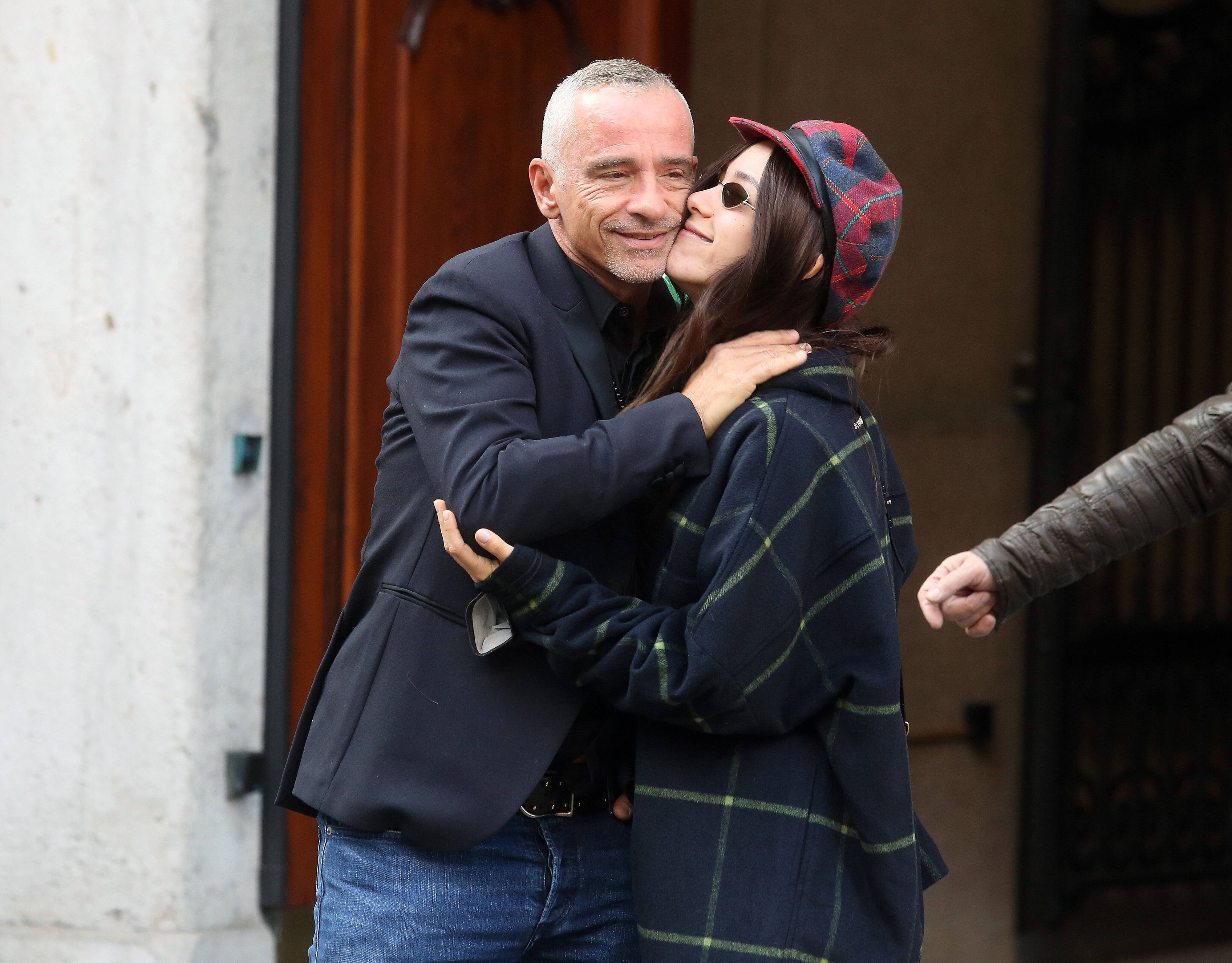 Eros Ramazzotti und seine Tochter verstehen sich blendend. Er hat ihr sogar ein Lied gewidmet: 