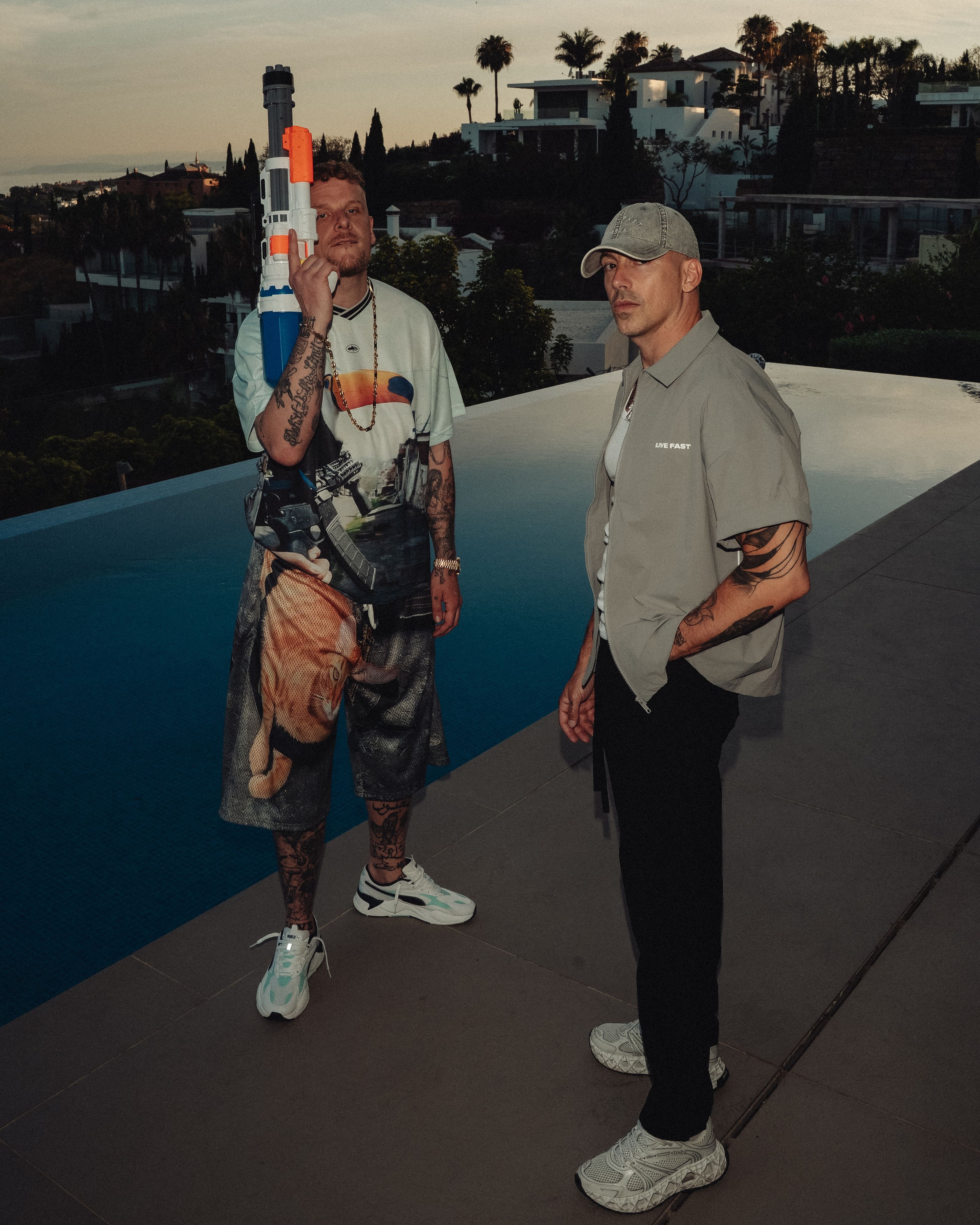  Bonez MC (l.) und RAF Camora