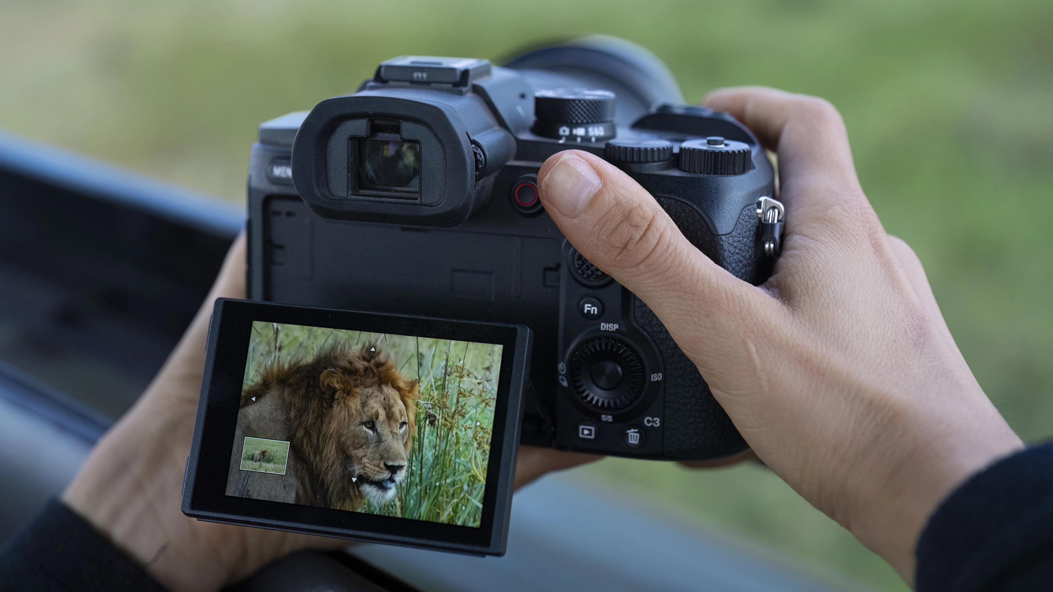 Die RX10 V: Neue Sony-Kamera zoomt nah ans Geschehen.