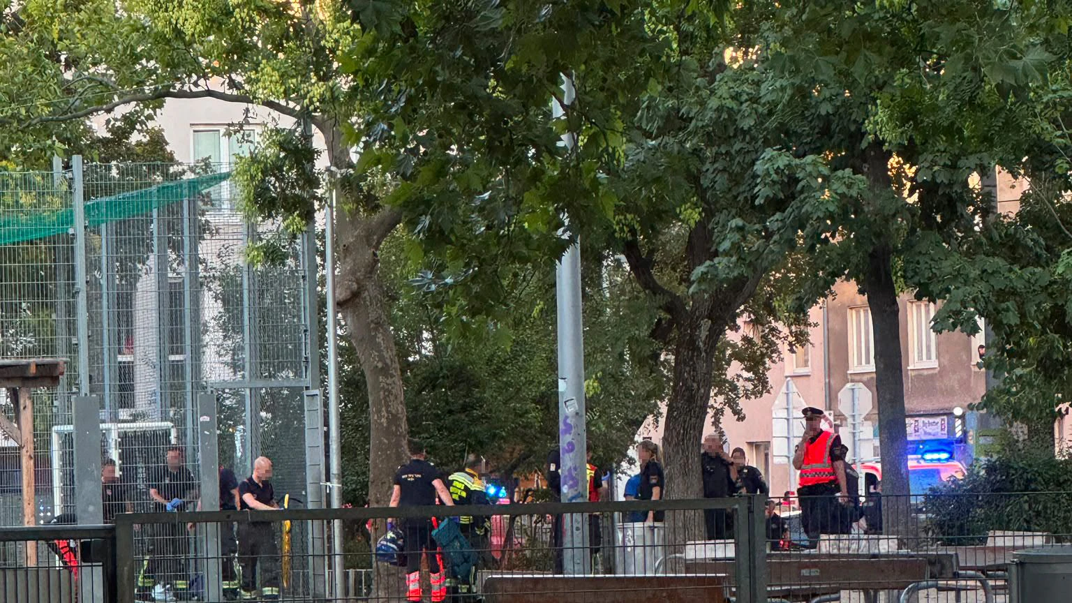 Großeinsatz für die Einsatzkräfte im Wielandpark (Wien-Favoriten)