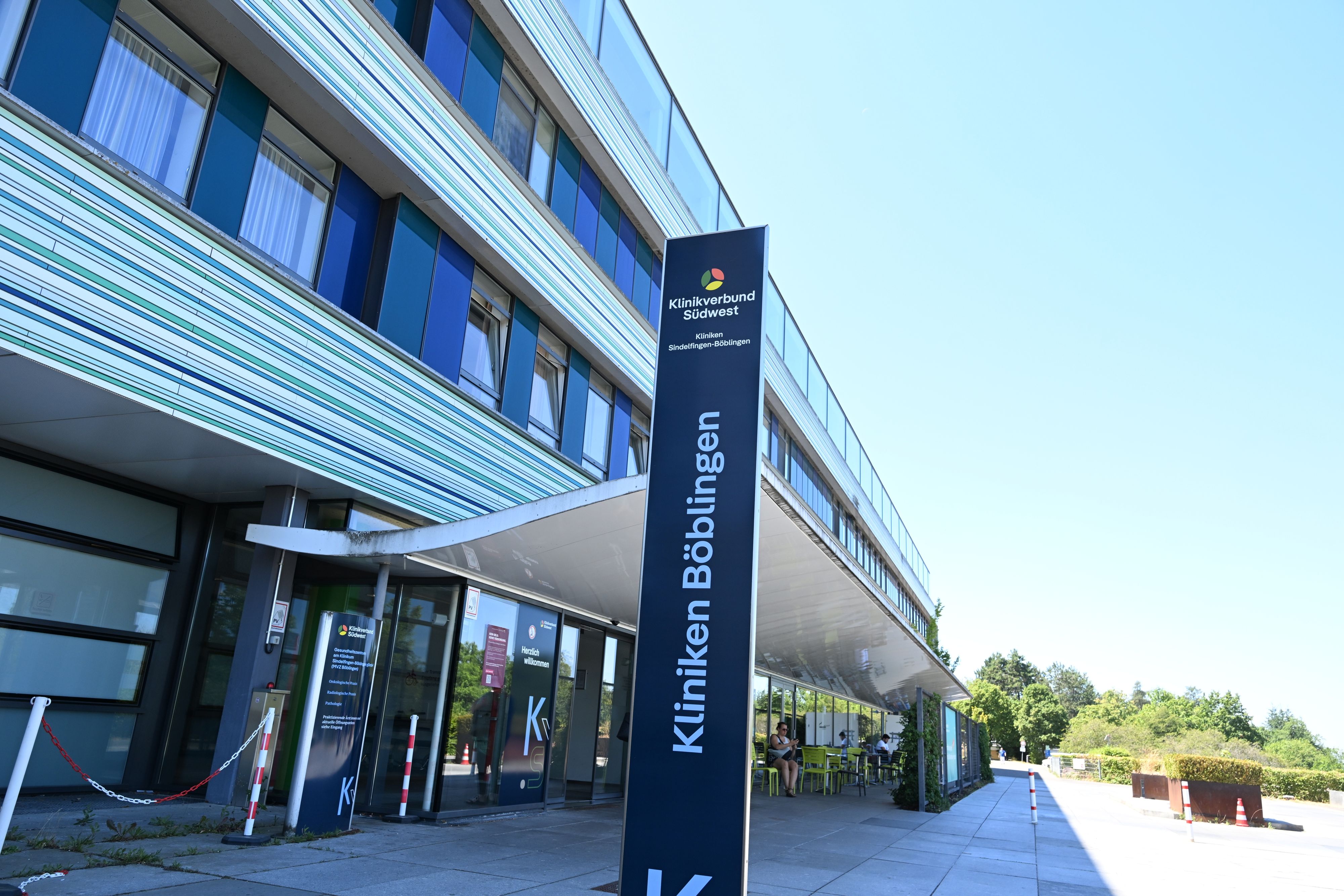 In Böblingen nahe Stuttgart wurde ein toter Säugling aus dem Spital entwendet und später wieder entdeckt – zerstückelt. 