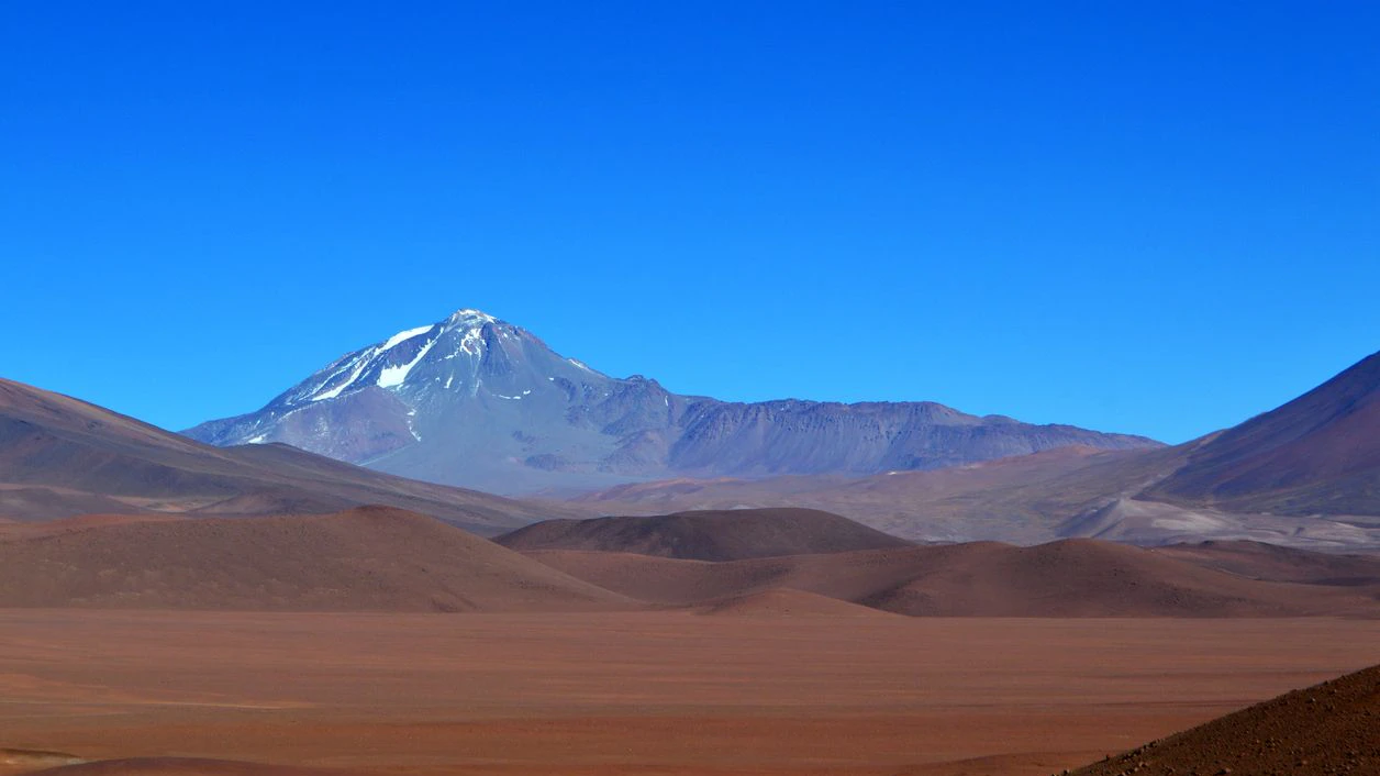 Beim "Llullaillaco" handelt es sich um einen Vulkan in Argentinien. 