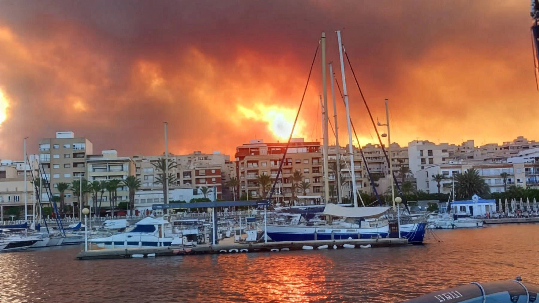 Heute.at - Opfer sind Touristen! Tödliche Flammenhölle in Spanien