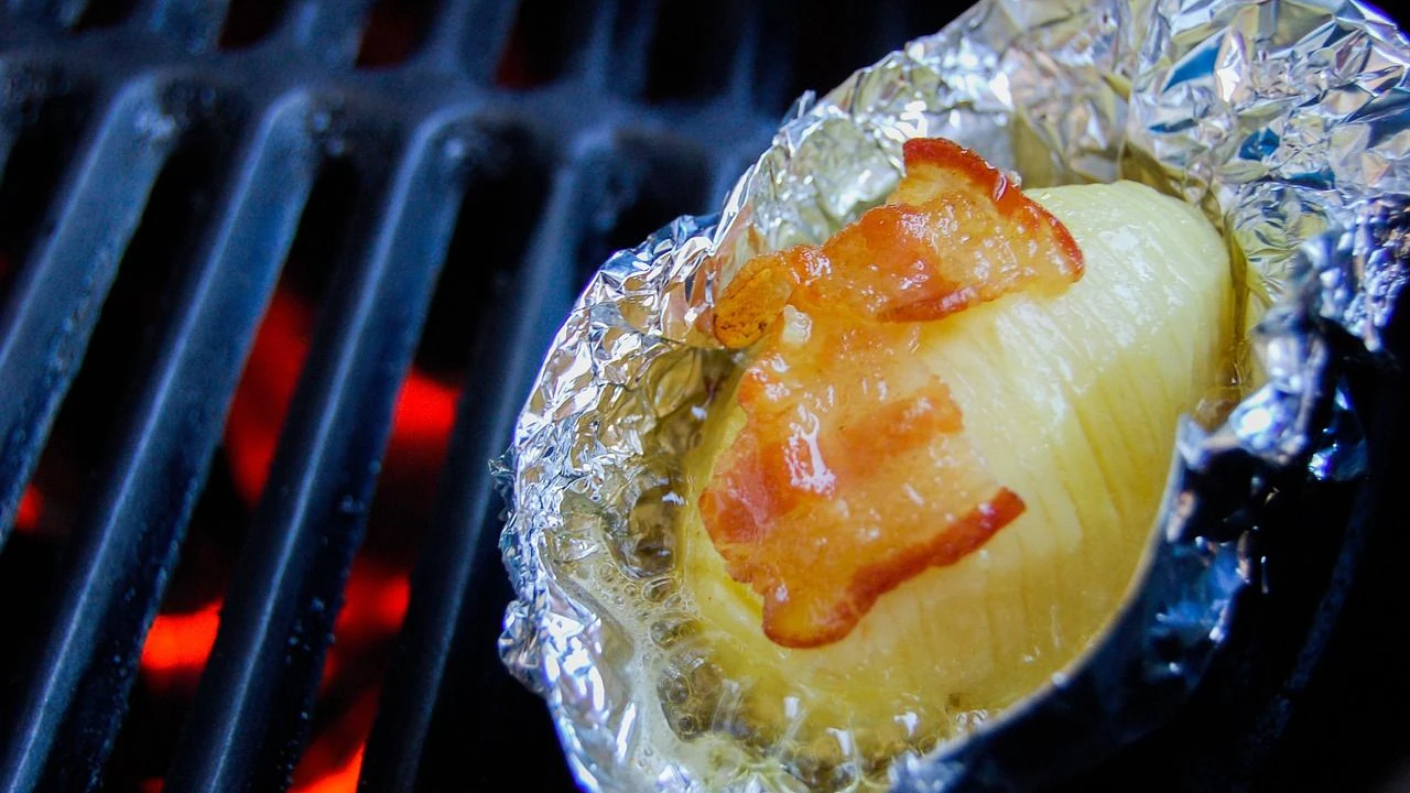 Heute.at - Kartoffel-Hotdog: Der Grilltrend des Sommers