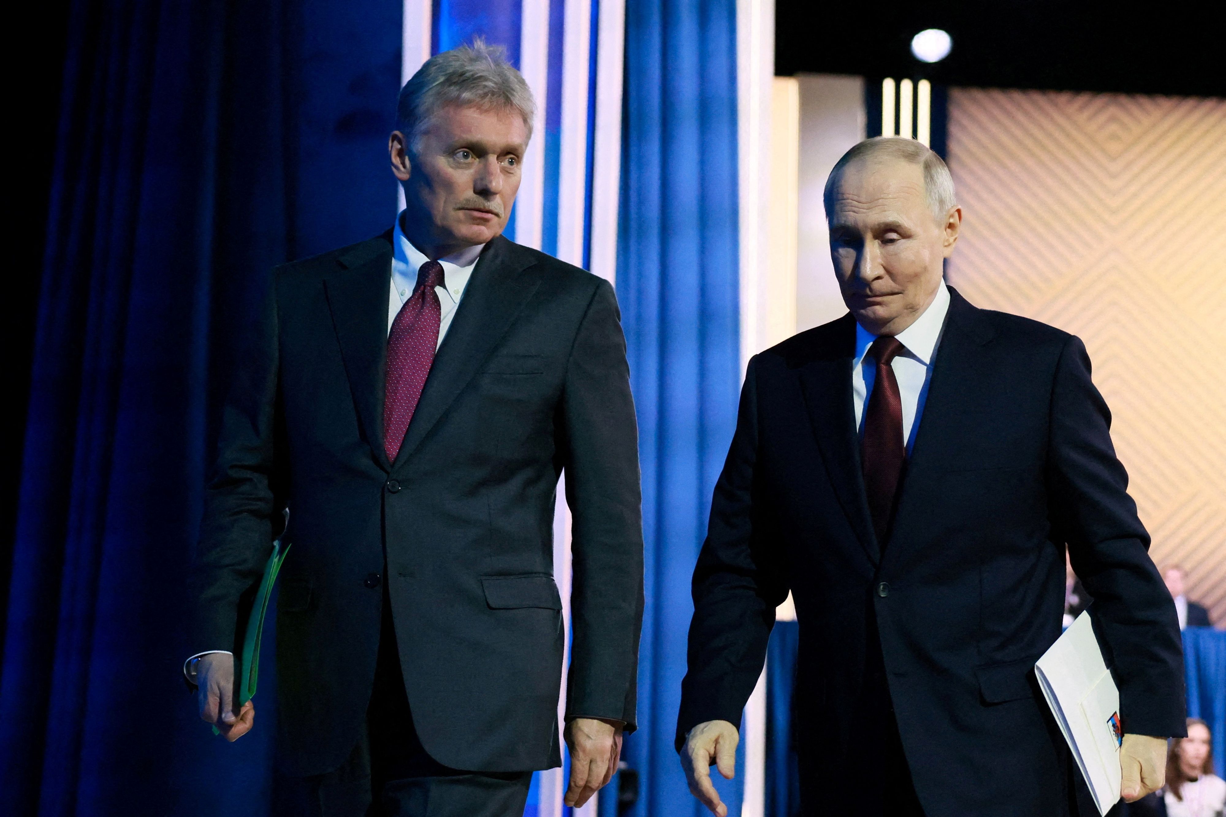 Nach Angaben der Reuters-Quellen soll Putin zuletzt sogar eigene Berater zurückgewiesen haben.