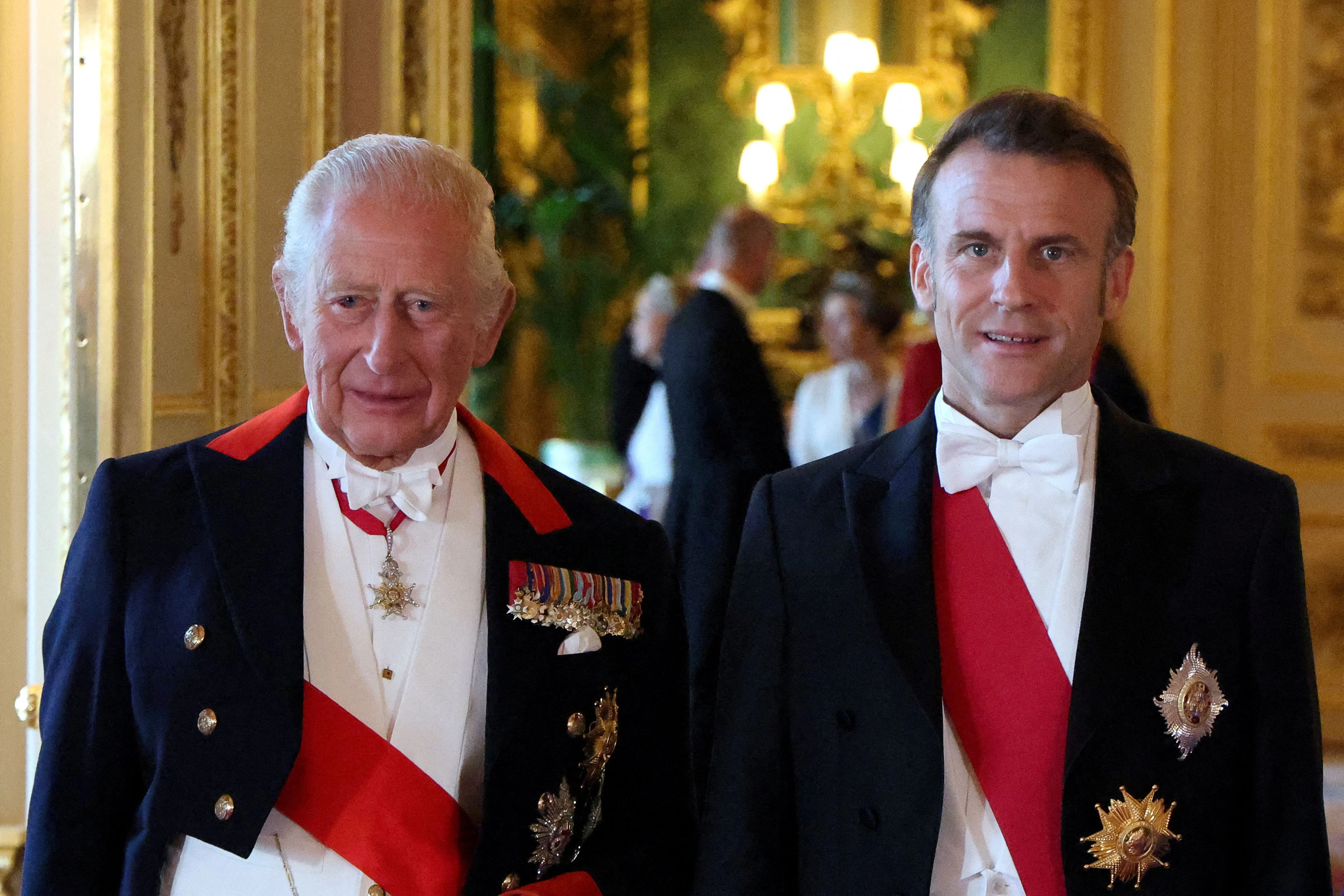 Machte die Leihgabe gegen zahlreiche Widerstände möglich: Frankreichs Präsident Emmanuel Macron, hier im letzten Juli auf Staatsbesuch bei&nbsp;König Charles III. auf Schloss Windsor