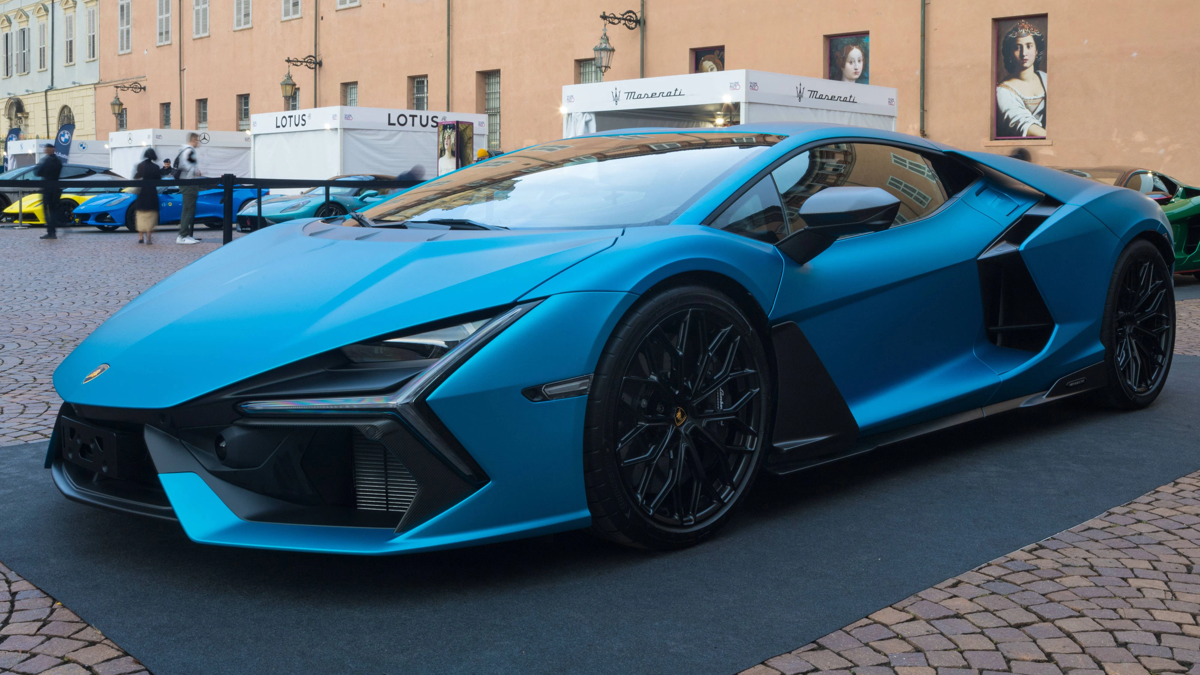 Lamborghini Revuelto bei der Auto-Show Turin 2025.