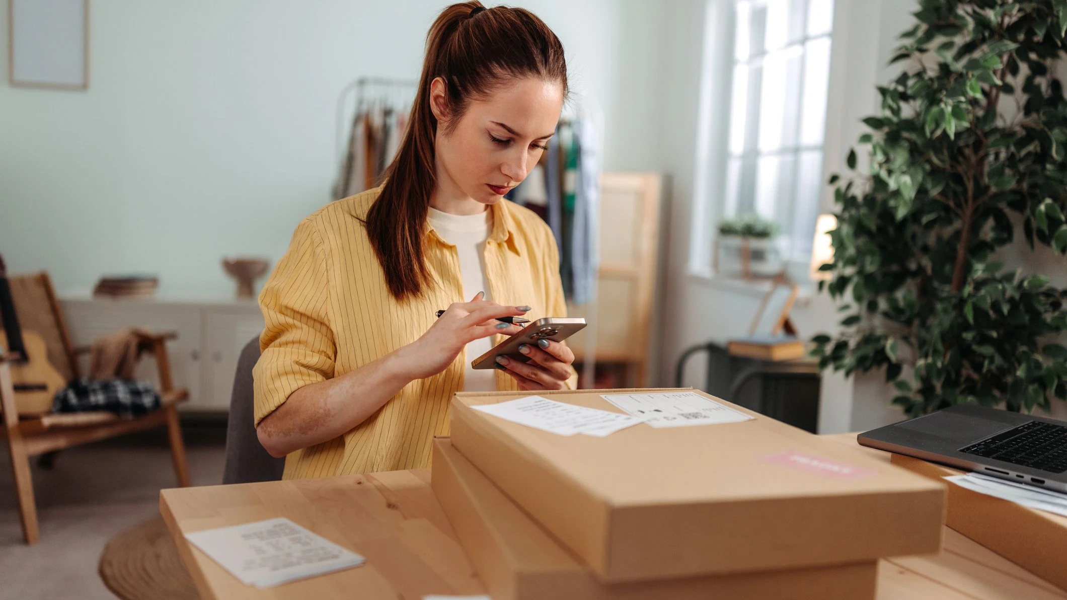 Heute.at - Paket-Hammer! Jetzt werden plötzlich 2,40 Euro fällig