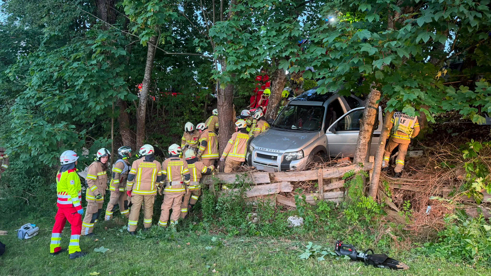 Die Frau wurde bei dem Unfall verletzt.