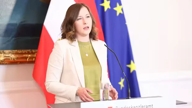 Integrationsministerin Claudia Bauer fordert die Senkung der Strafmündigkeit auf 12 Jahre.