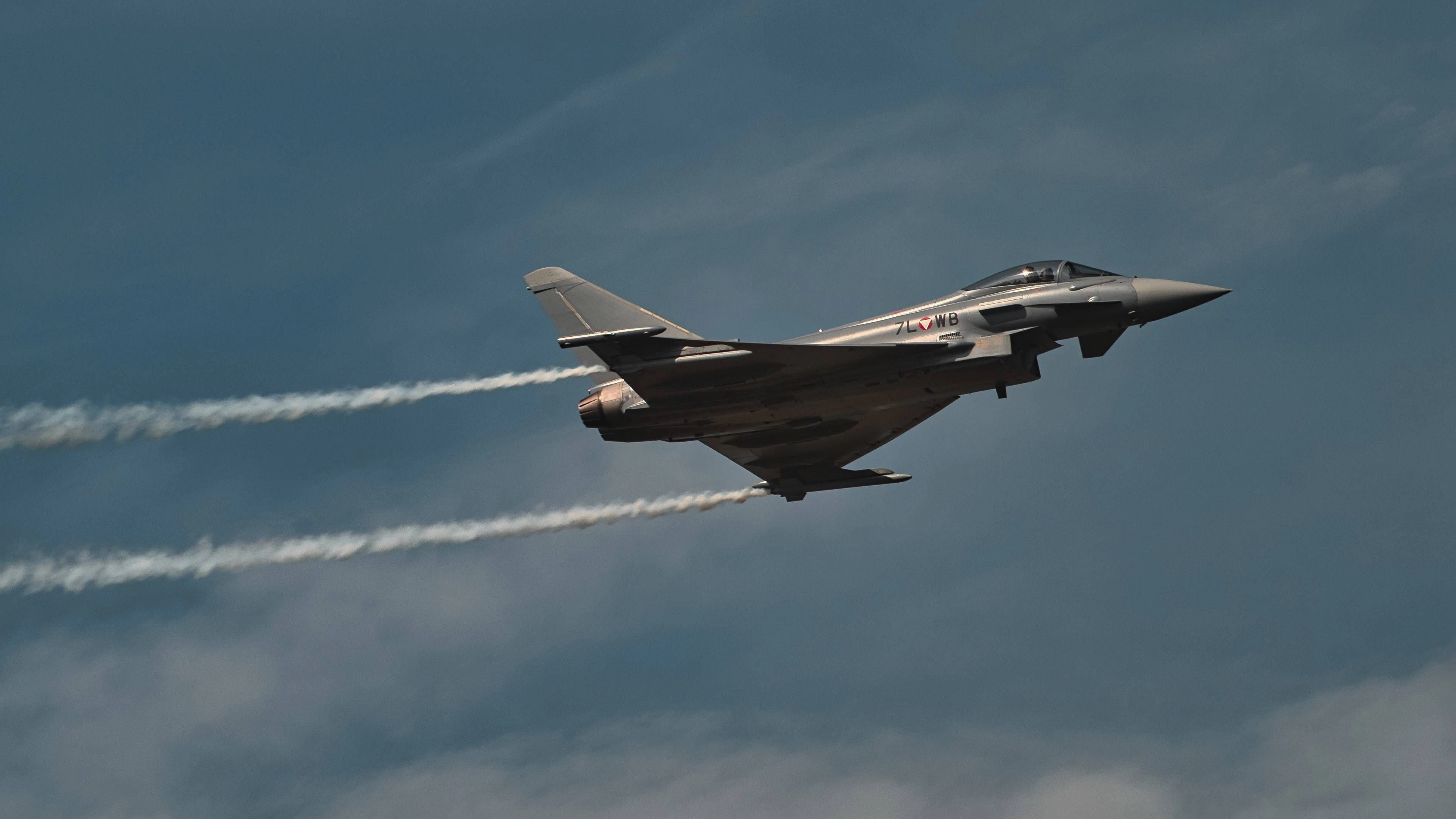 Eurofighter Kampfjet des Bundesheer, Austrian Air Force, bei der Airpower 2022 in Zeltweg, Murtal, Steiermark, Österreich Eurofighter fighter jet of the Federal Army, Austrian Air Force, at Airpower 2022 in Zeltweg, Murtal, Styria, Austria Copyright: imageBROKER/NikolausxSpannbauer iblrpb17153100.jpg Bitte beachten Sie die gesetzlichen Bestimmungen des deutschen Urheberrechtes hinsichtlich der Namensnennung des Fotografen im direkten Umfeld der Veröffentlichung