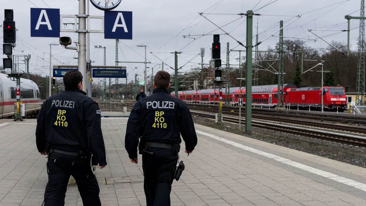 Die Polizei hat die Ermittlungen zu dem tragischen Unfall bereits aufgenommen.