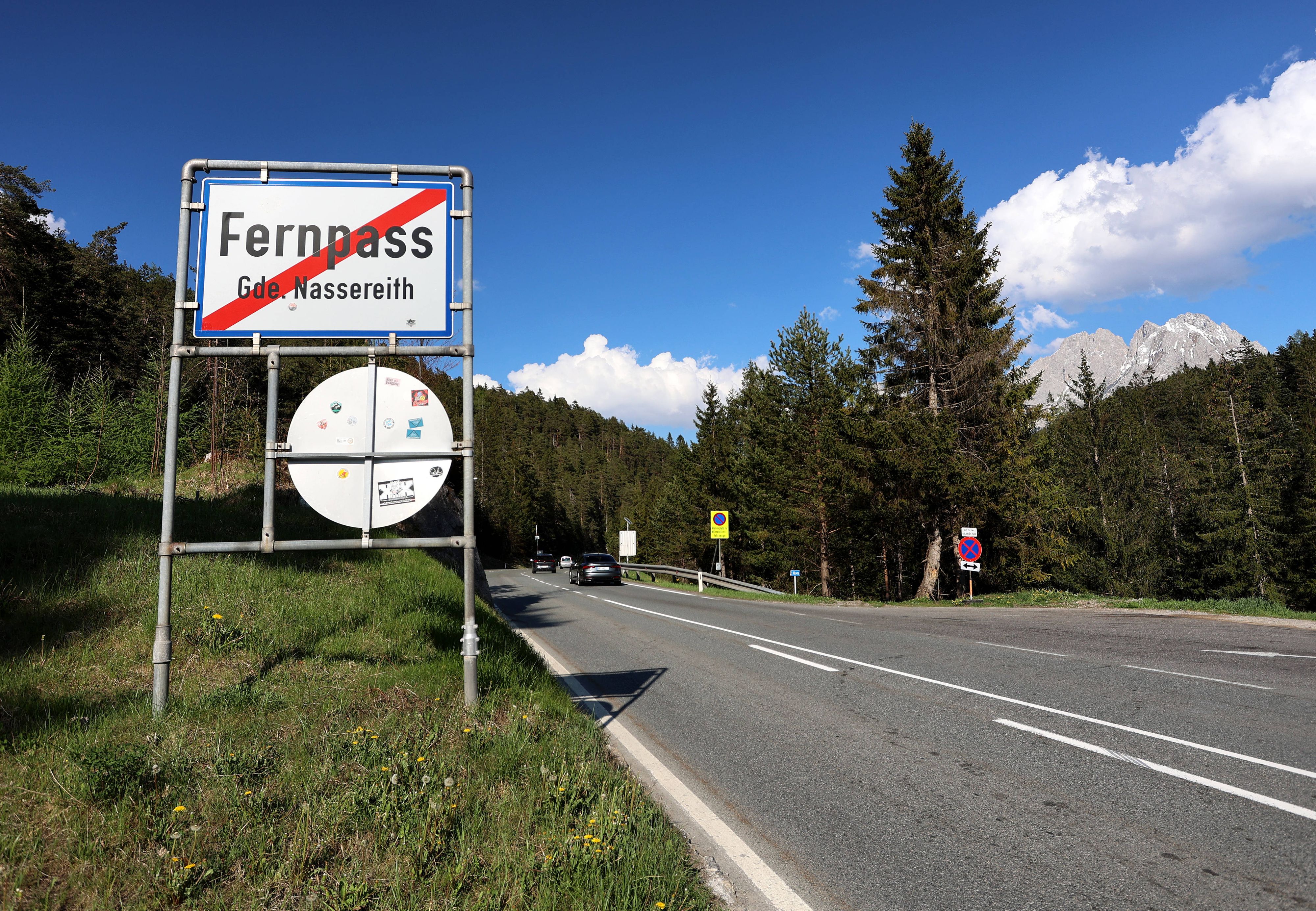 Heute.at - Fernpass-Blockade während Reisewelle angekündigt