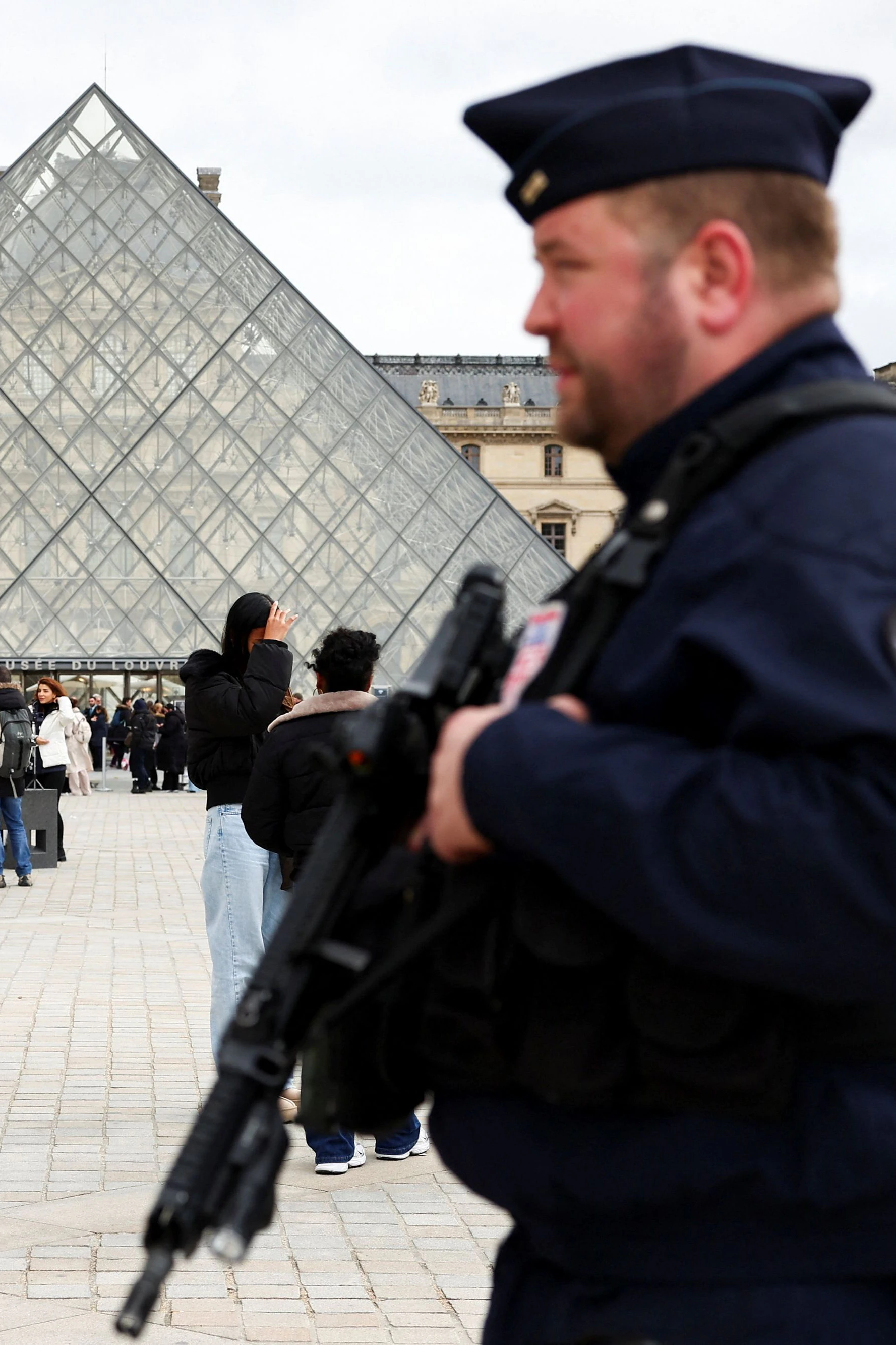Seit dem spektakulären Raum im Oktober 2025 gelten für den Louvre erhöhte Sicherheitsstandards