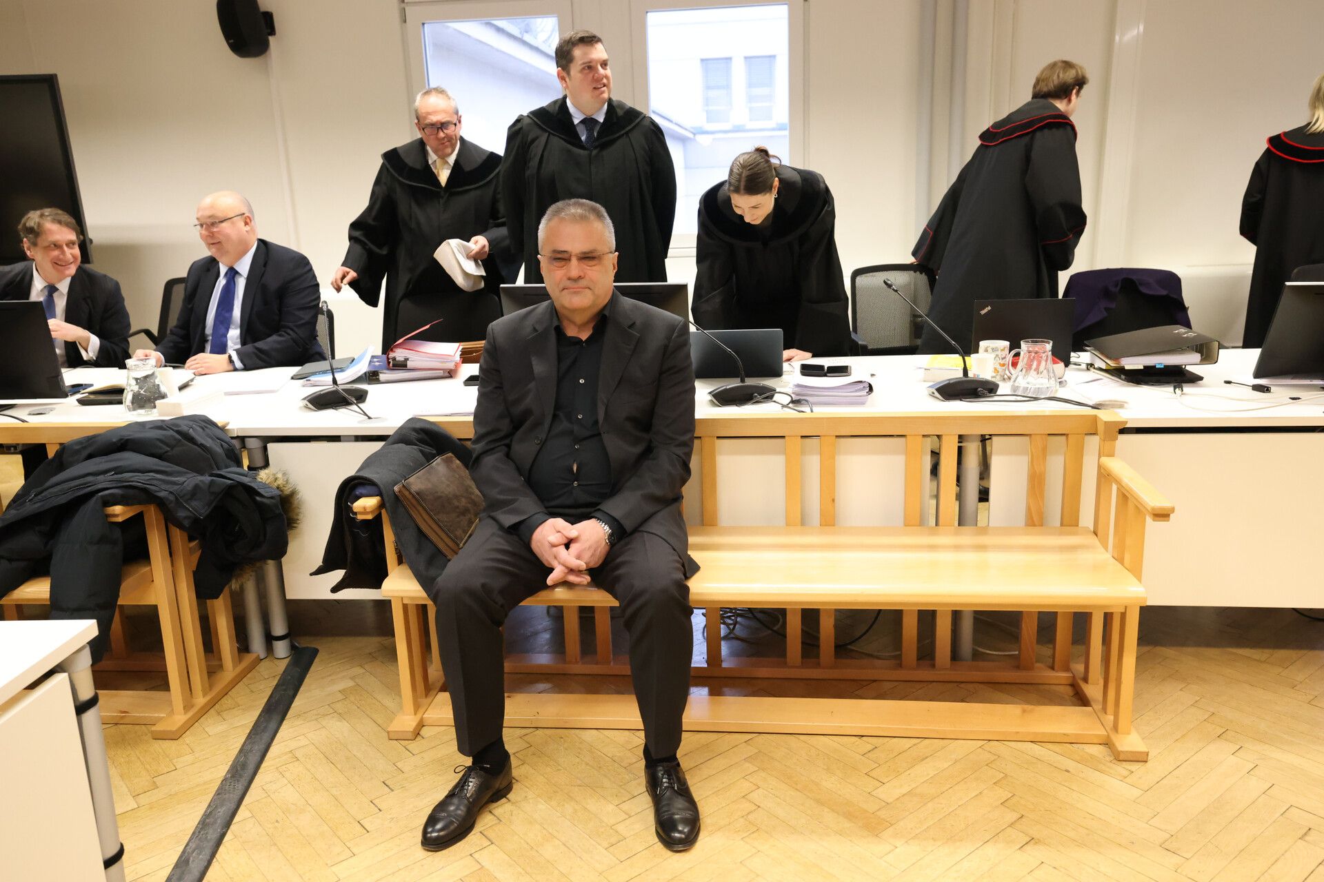 Der frühere Verfassungsschützer Egisto Ott wird erneut angeklagt. 