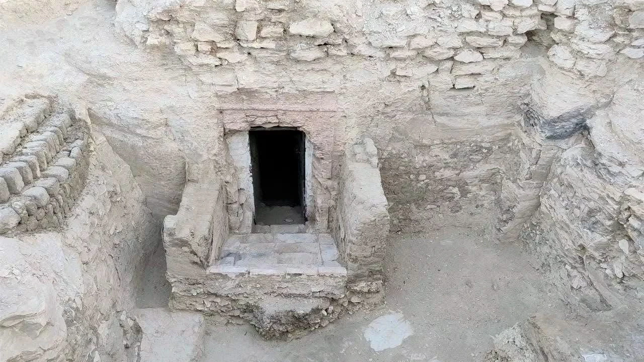 Heute.at - 3.000 Jahre altes Grab nahe Luxor entdeckt
