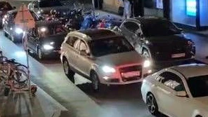 Ärger über Autoposer – Bezirk prüft Nachtfahrverbot