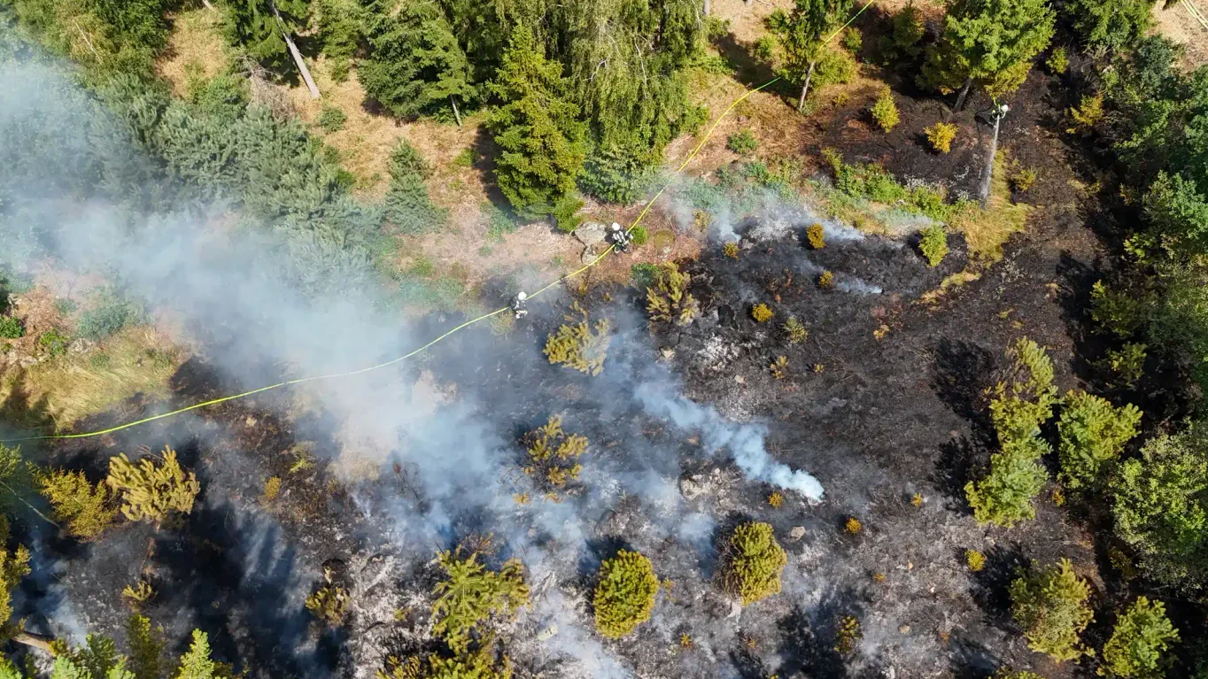 Die Feuerwehrler konnten den Brand noch eindämmen.