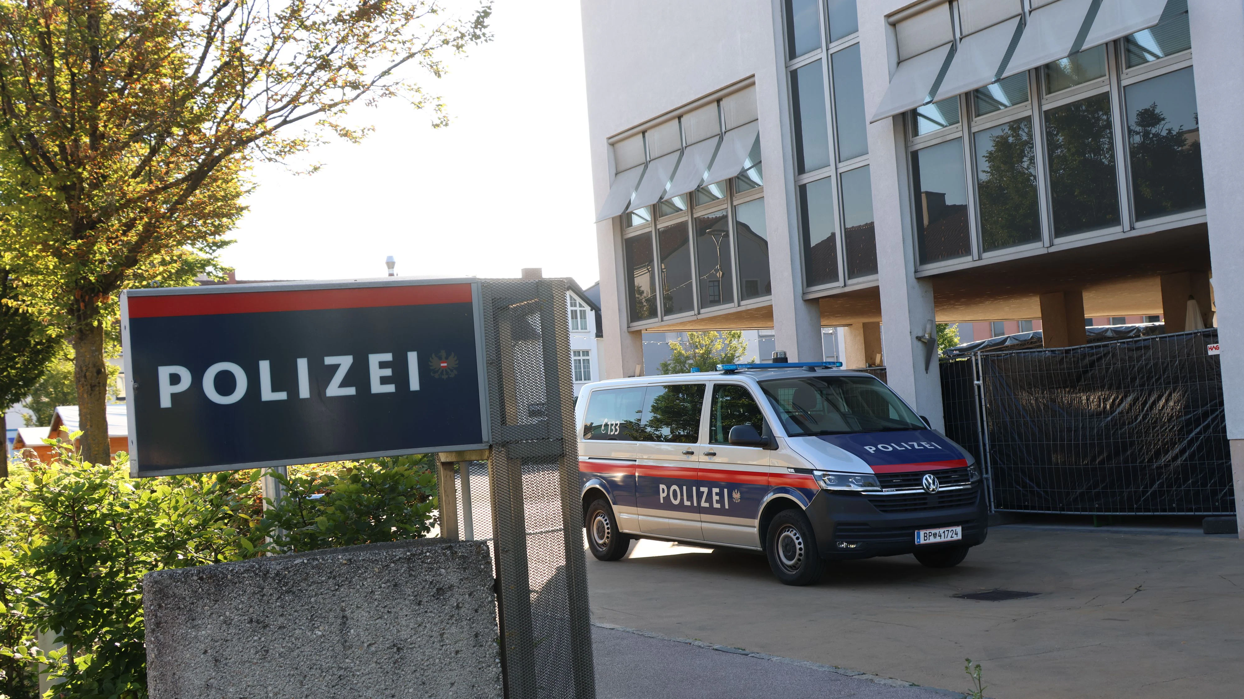 Heute.at - Horror-Ehemann spielte vor Kollegen den Trauernden