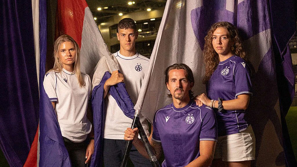 Heute.at - Retro Look! Wiener Austria präsentiert neue Trikots