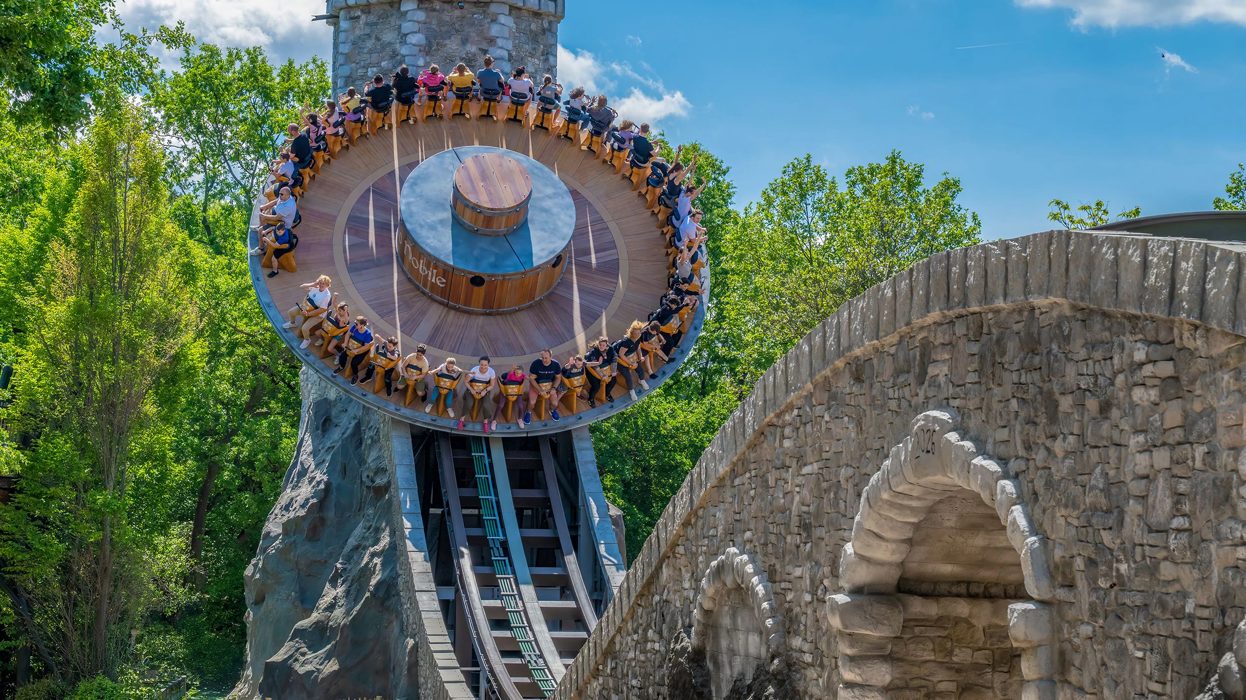 Fahrattraktion "Rotonda" im Familypark