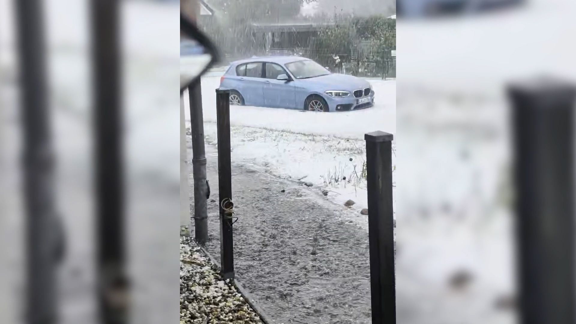 Heute.at - Noch nie erlebt – Golfball-Hagel zertrümmert Autos
