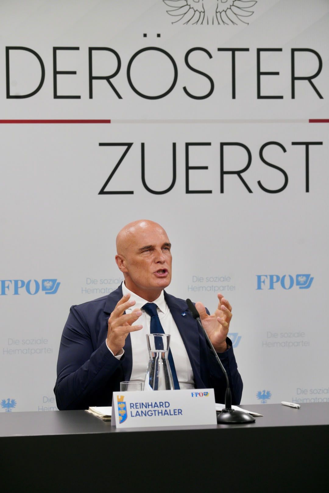 FW-Generalsekretär Reinhard Langthaler am Dienstag im Rahmen einer Pressekonferenz