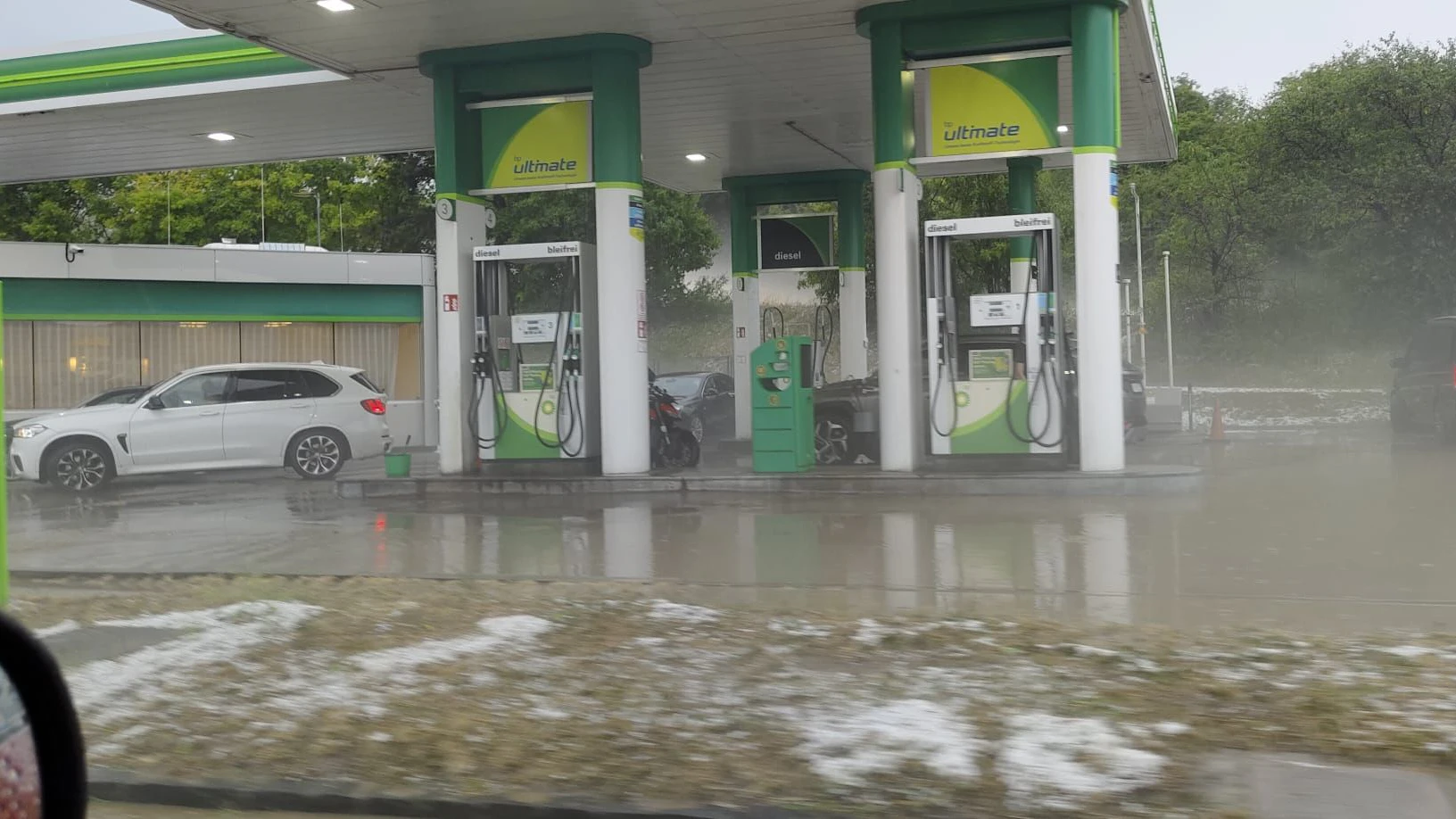 Heute.at - Heftige Unwetter! Starker Hagel vor den Toren Wiens