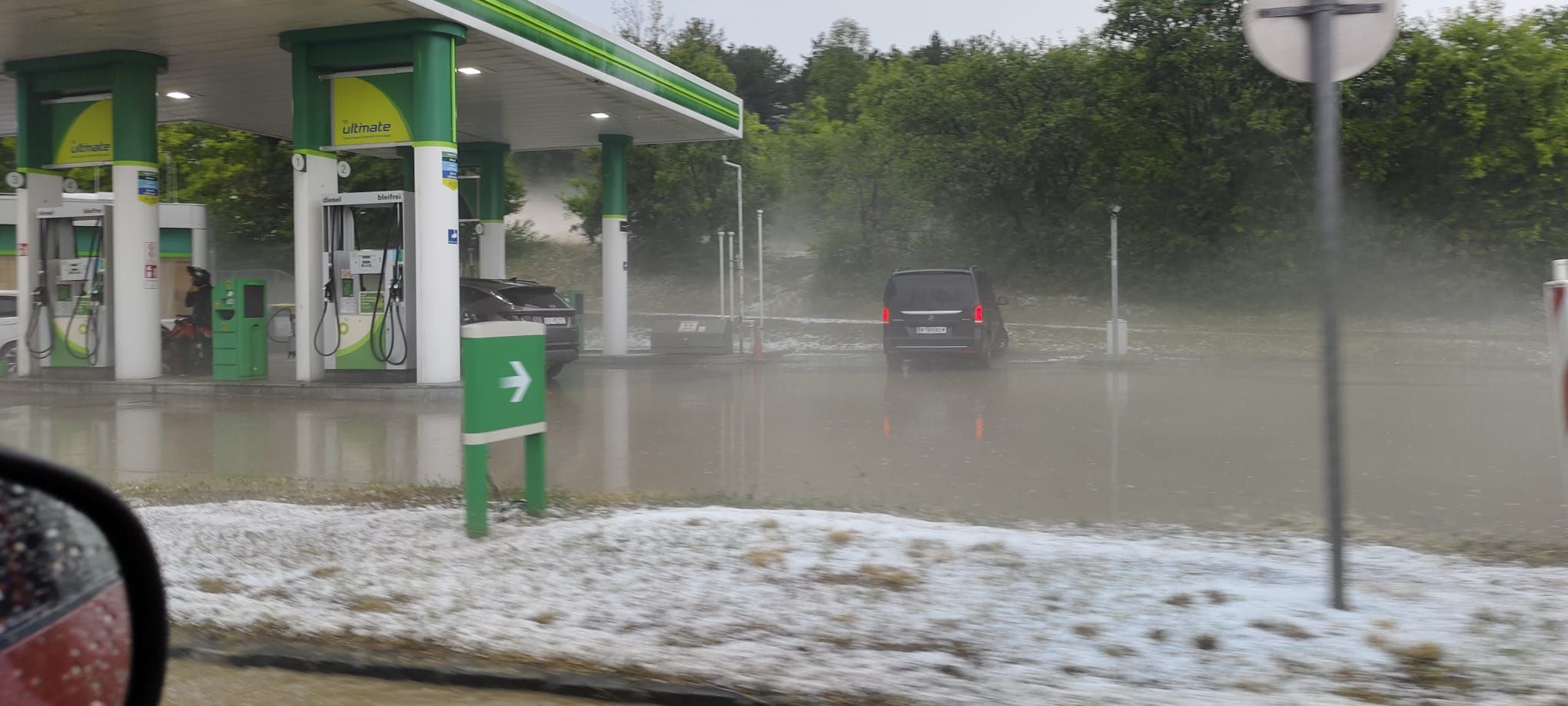 Heute.at - Gluthitze, aber Experten sagen jetzt Hagel-Walze an