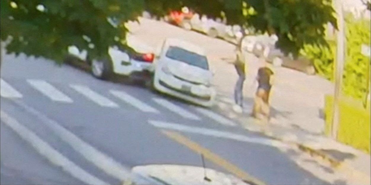 Der Mann wurde in seinem Auto erschossen.