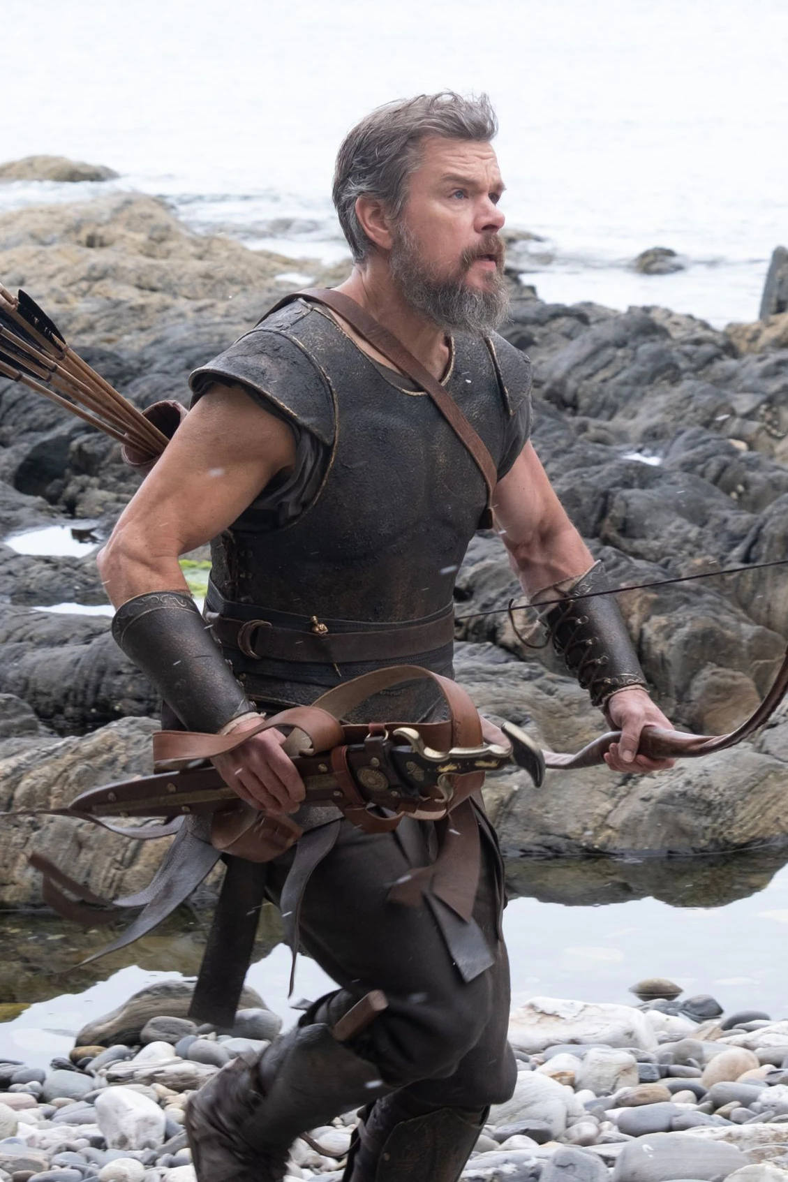Zehn Jahre Krieg (mit Troja), zehn Jahre Heimreise – Odysseus (Matt Damon) hat es in Christopher Nolans neuem Film "Die Odyssee" nicht von ungefähr eilig, endlich heimzukommen