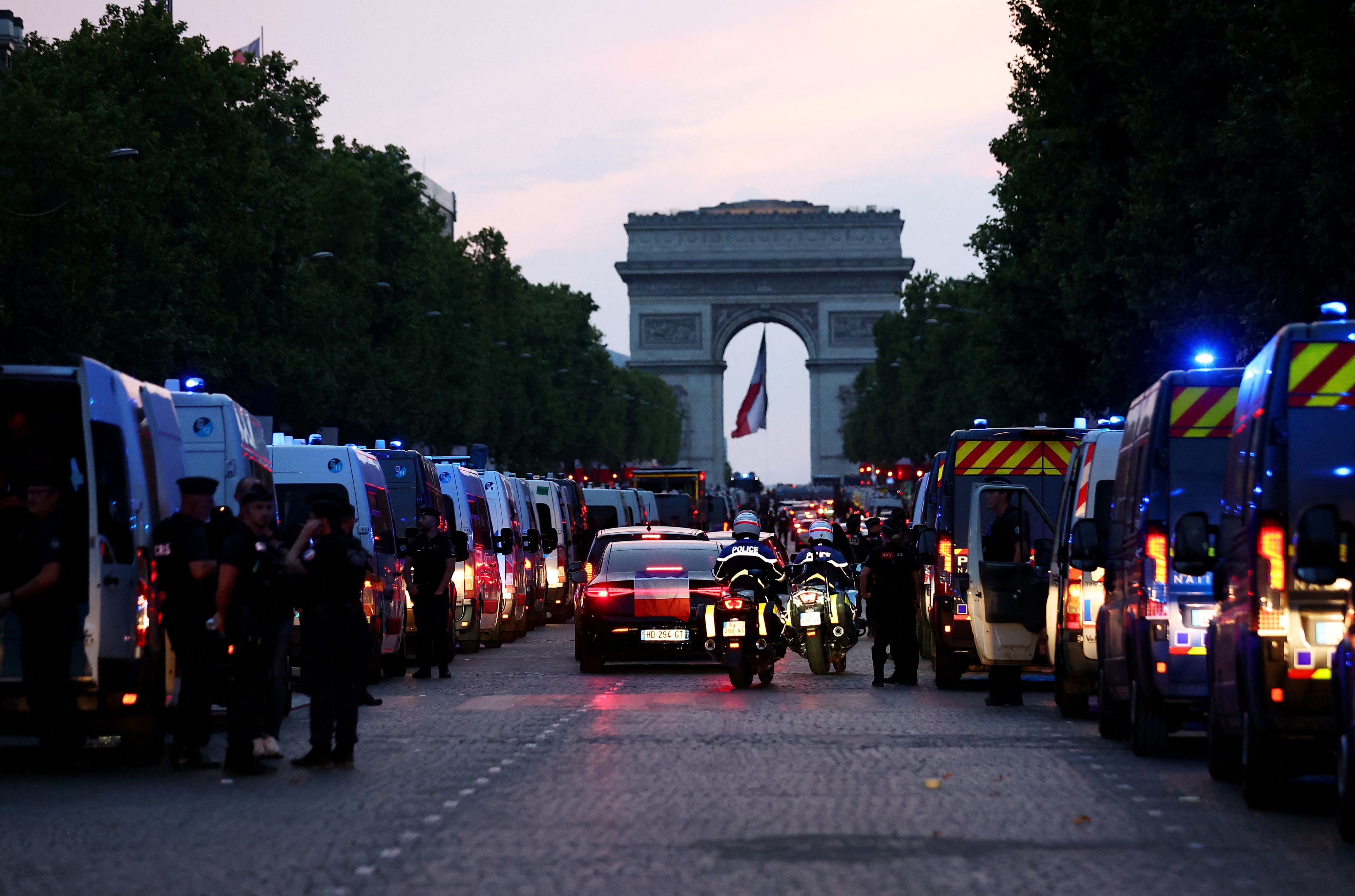 Großaufgebot an Einsatzkräften in Paris