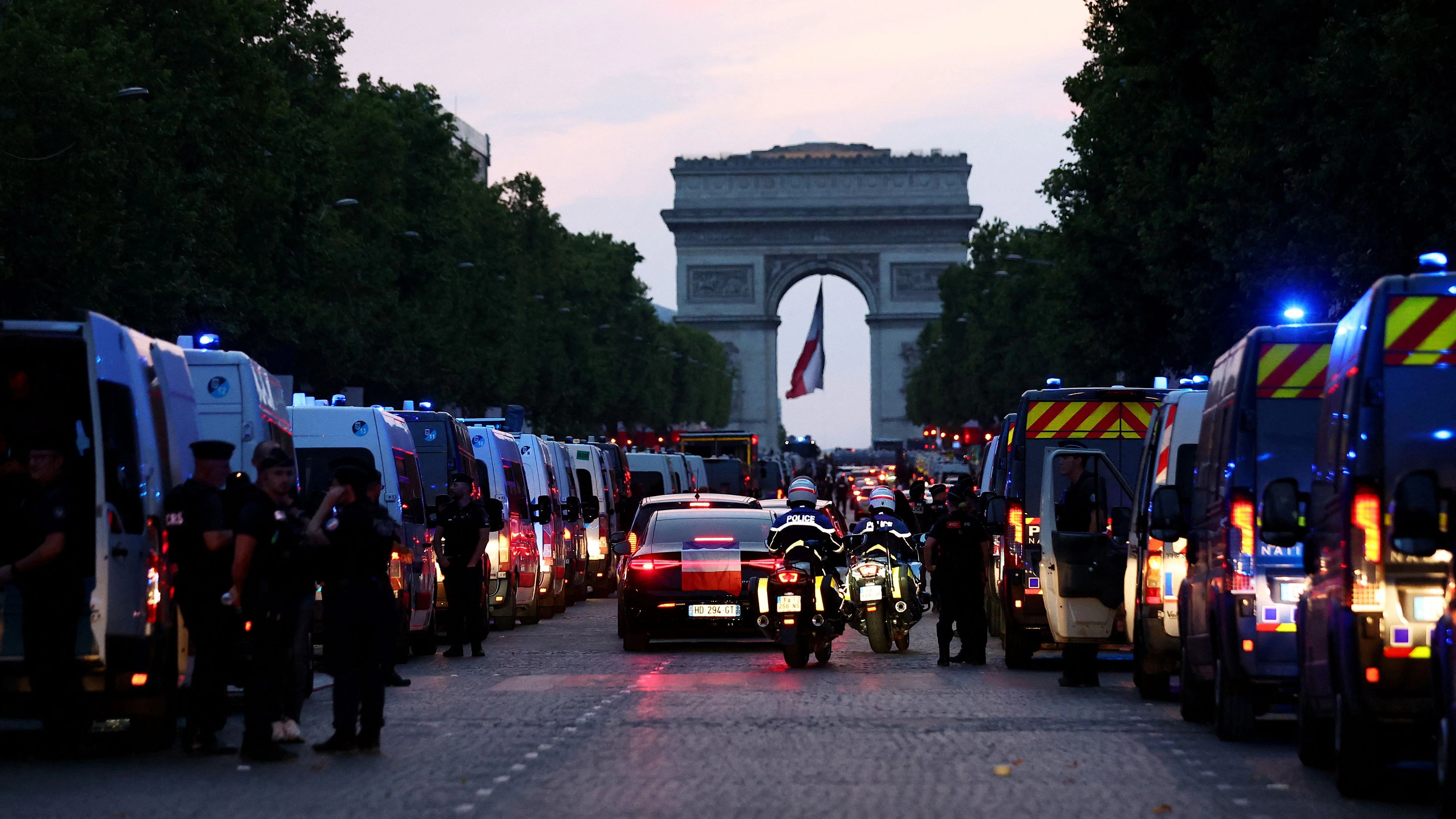 Großaufgebot an Einsatzkräften in Paris