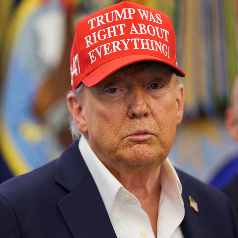 "Ich mach' mir die Welt, wie sie mir gefällt" – nach diesem Motto regiert Donald Trump die USA. Im neuen Buch "Regime Change" zeichnen zwei Reporter der New York Times das Porträt eines Mannes, der in einer Welt aus Wunschdenken und Halbwahrheiten lebt.
