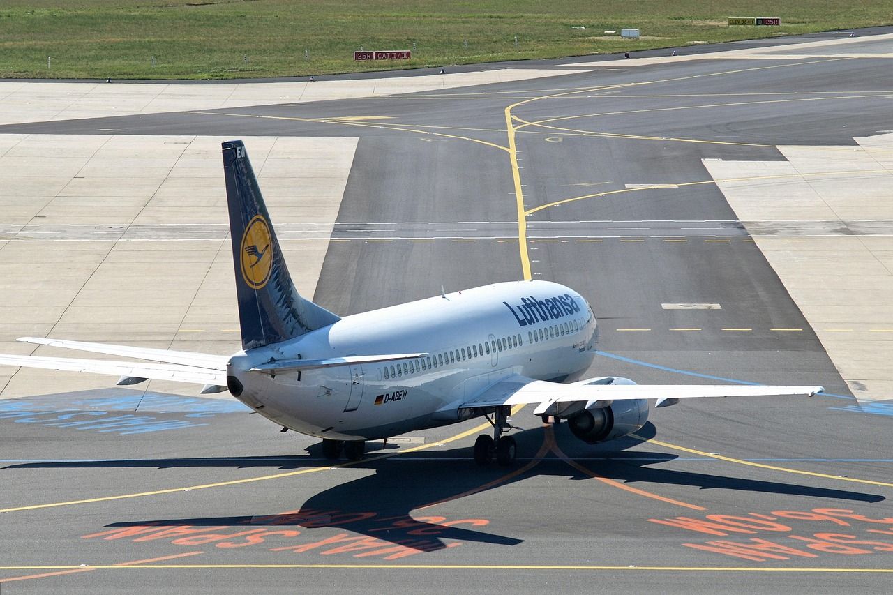 Lufthansa Boeing 747 auf dem Rollfeld