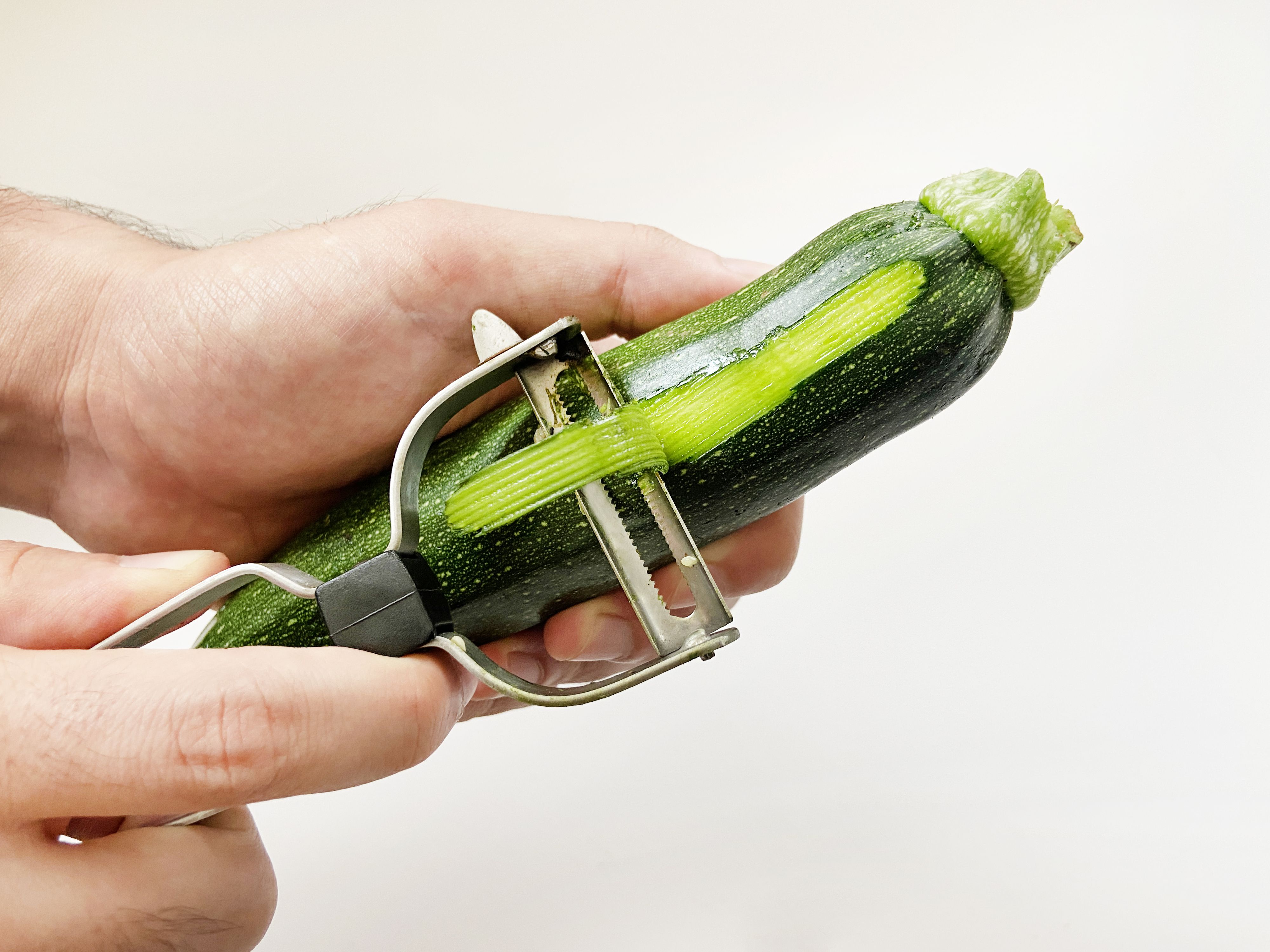 Zucchini landen im Sommer regelmäßig auf dem Speiseplan.