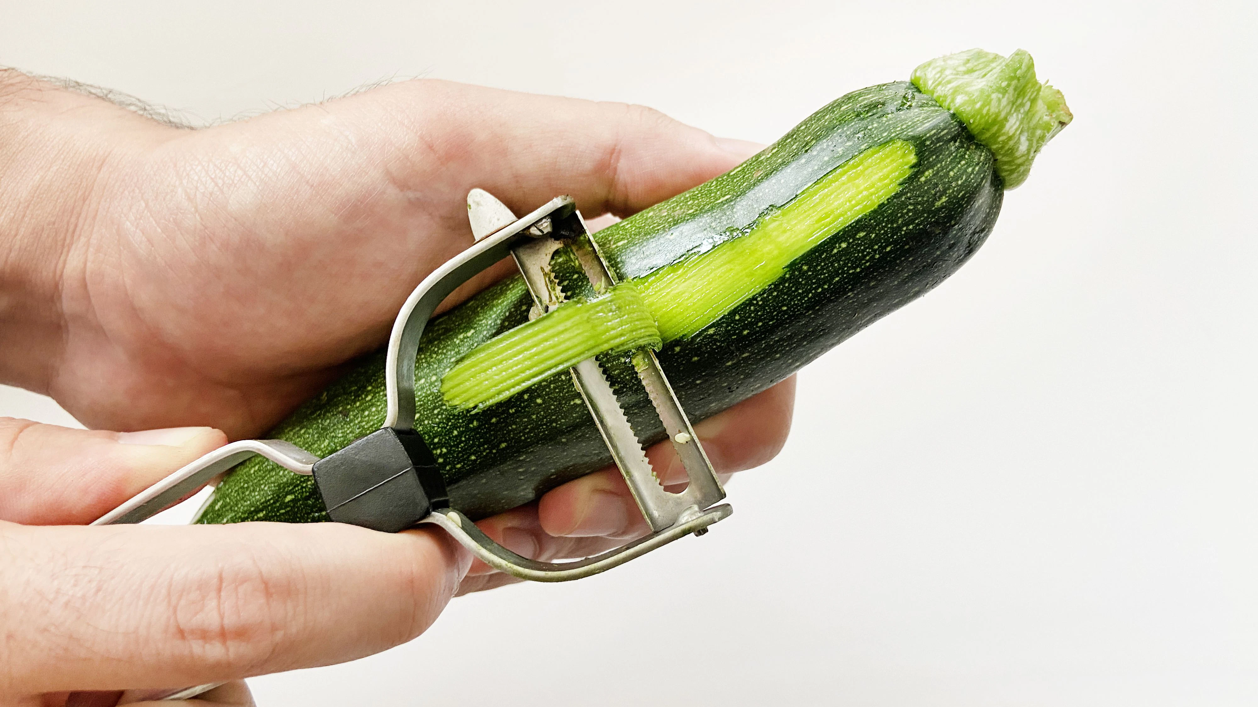 Zucchini landen im Sommer regelmäßig auf dem Speiseplan.