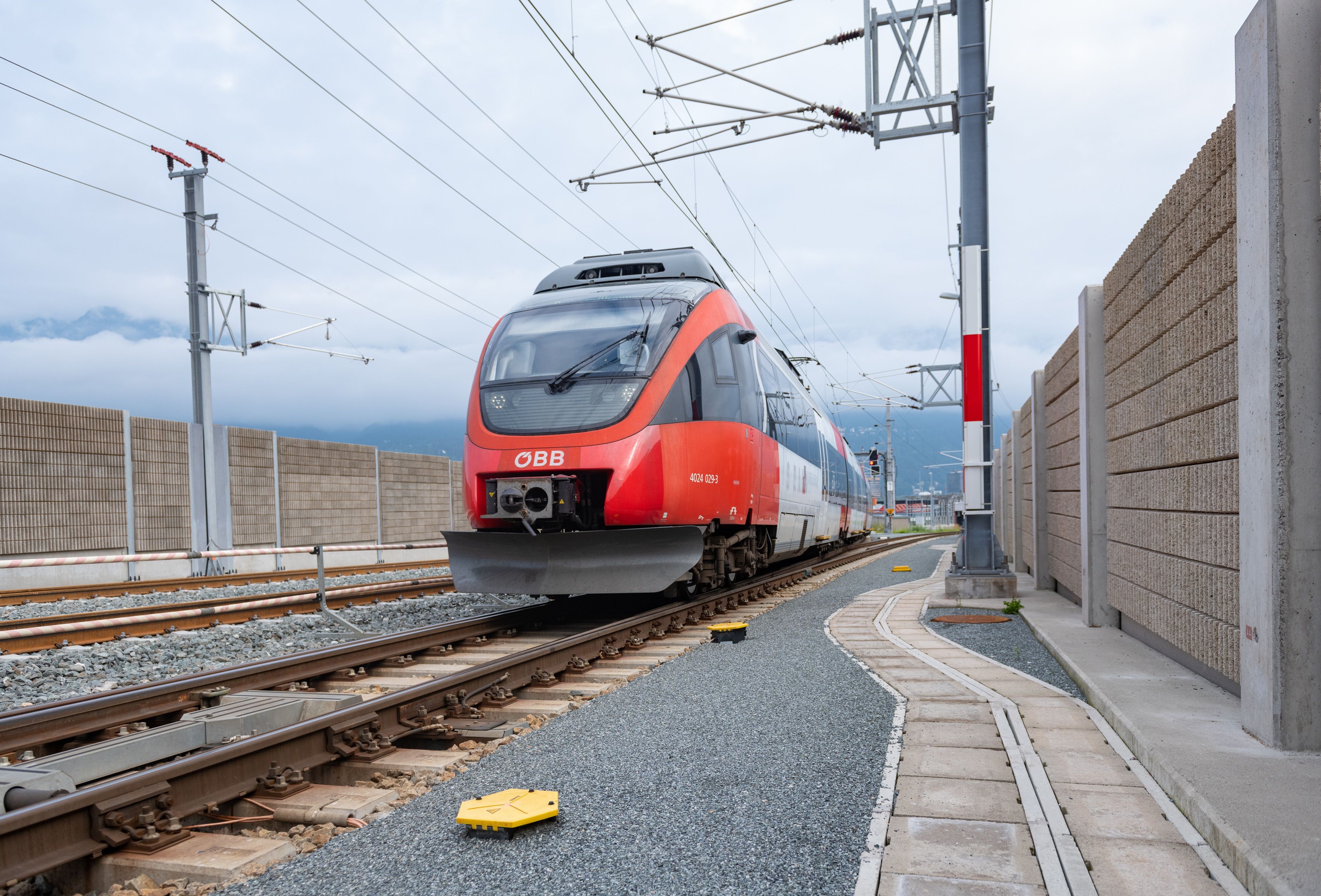 Brennerstrecke gesperrt – ÖBB warnen Reisende.