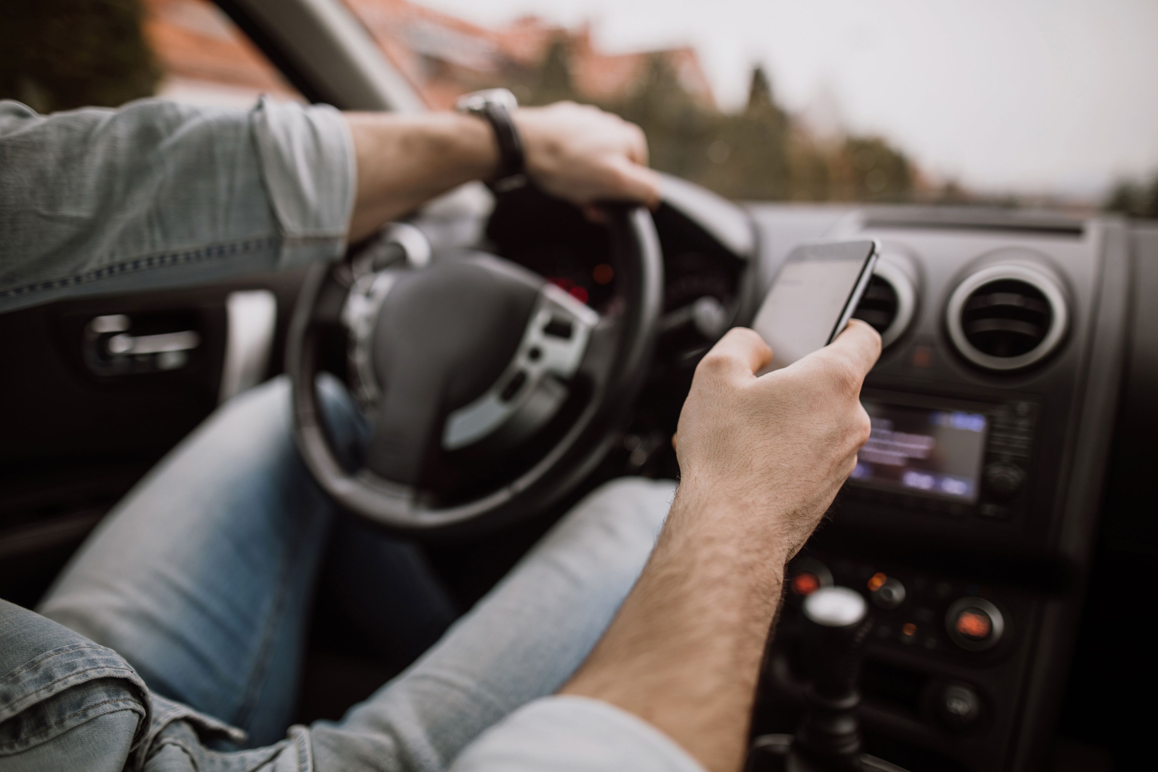 Fast jeder dritte Unfall ist auf Ablenkung oder Unachtsamkeit zurückzuführen.