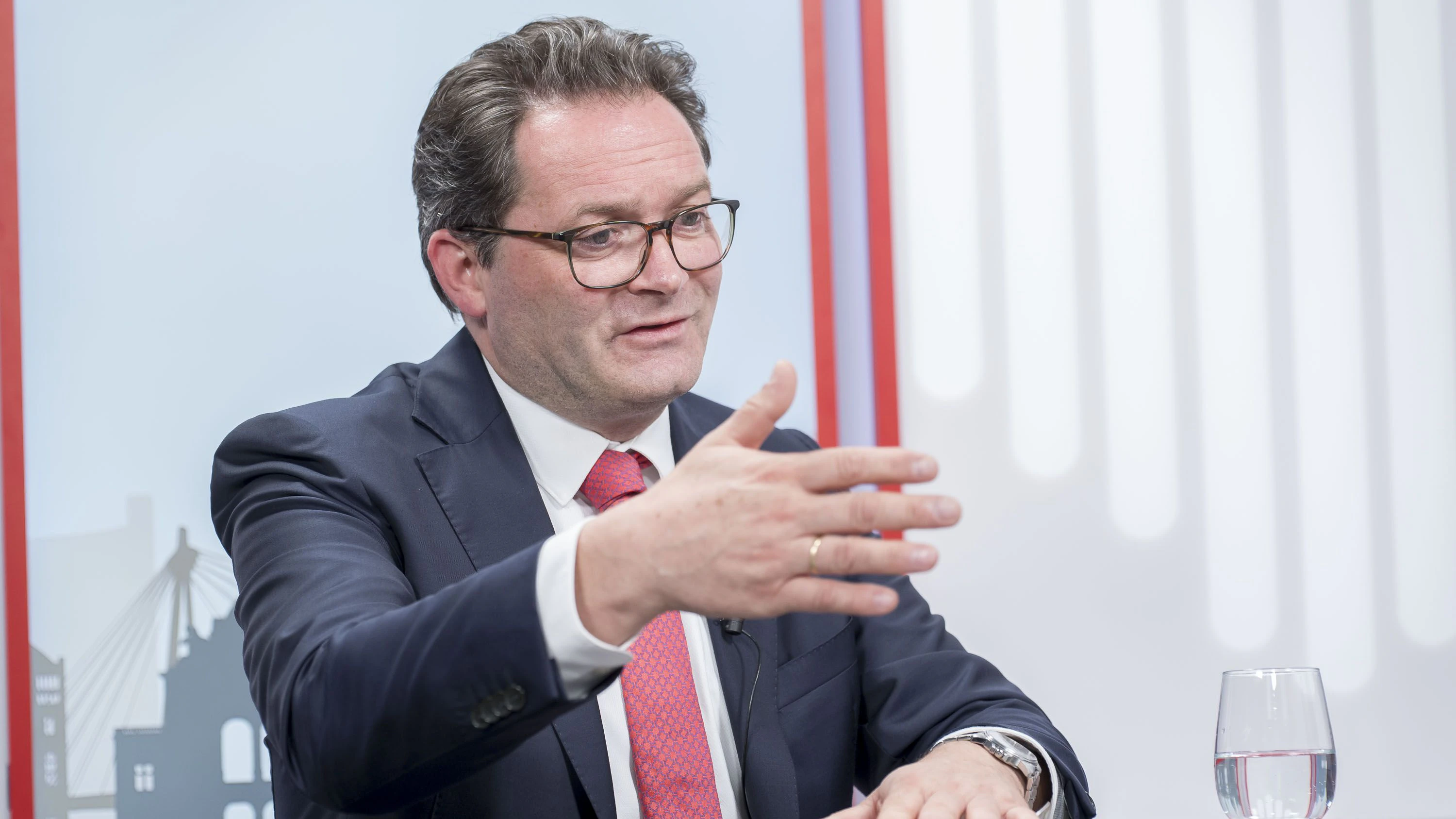 VP-Minister Norbert Totschnig appelliert, mit der Ressource Wasser sorgsam umzugehen.