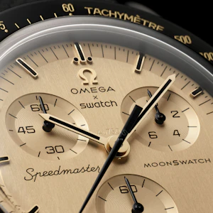 Warum die neue MoonSwatch nur halb so viel kostet, wie sie wert ist