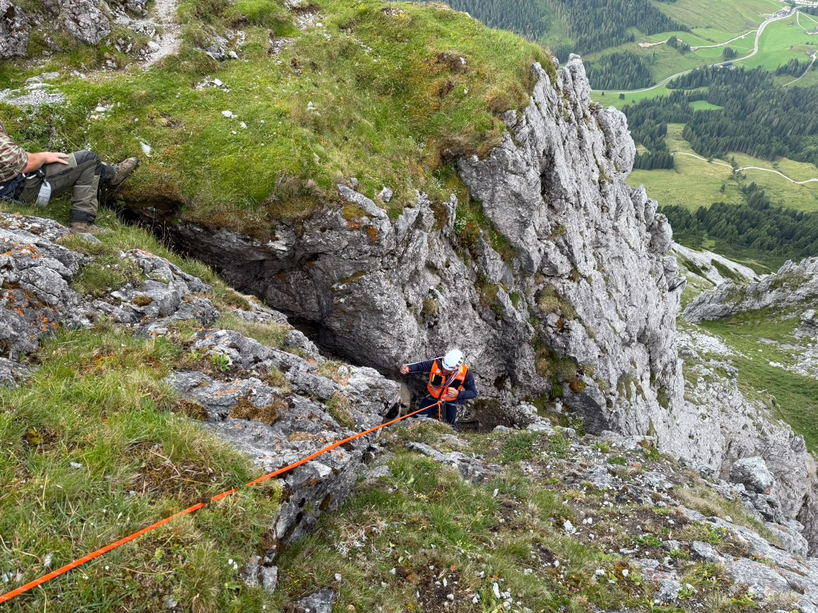 Gerade bei großer Hitze häuft sich die Zahl an Notfällen am Berg.