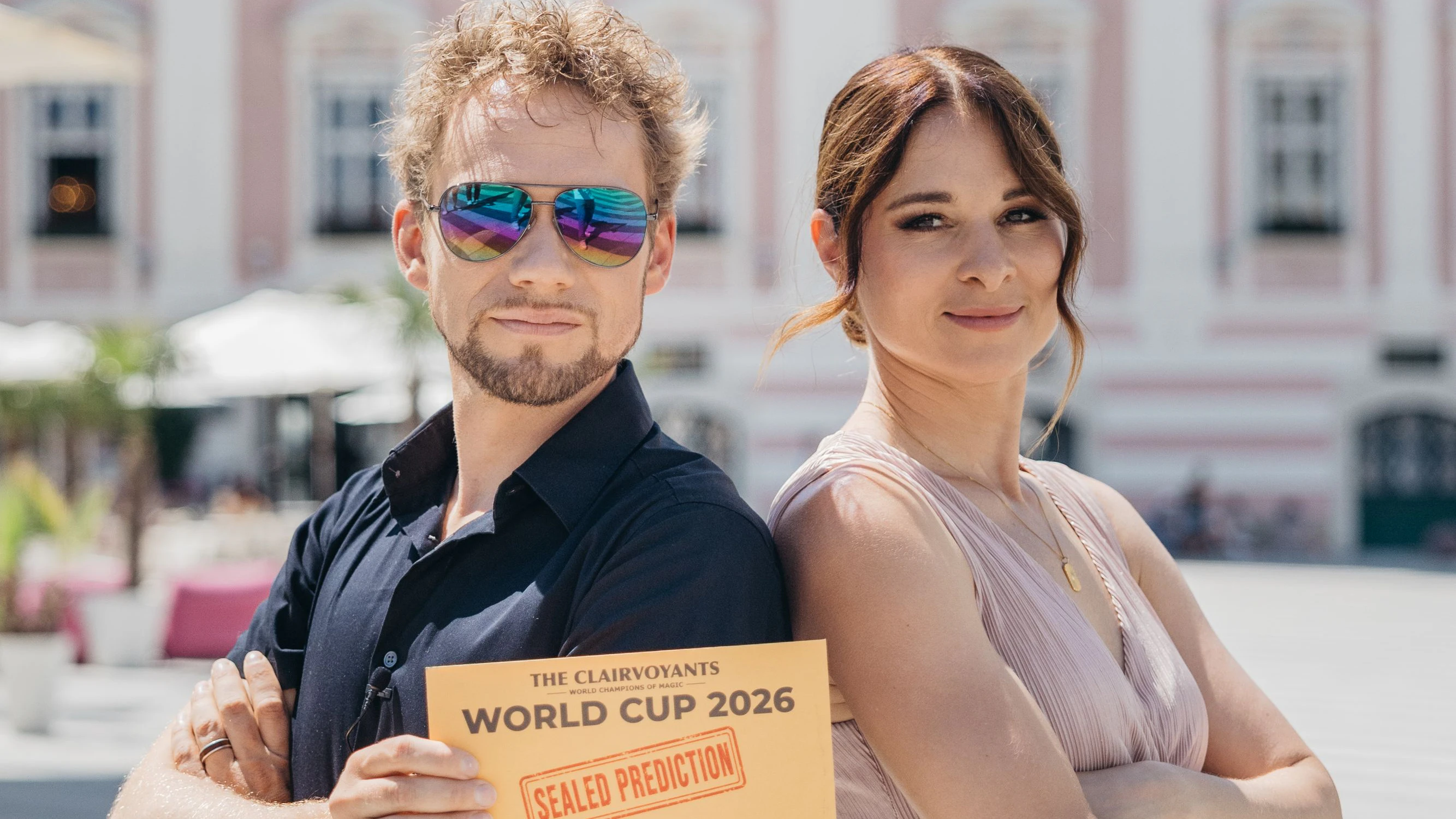 Amélie van Tass und Thommy Ten kennen den WM-Ausgang schon lange.